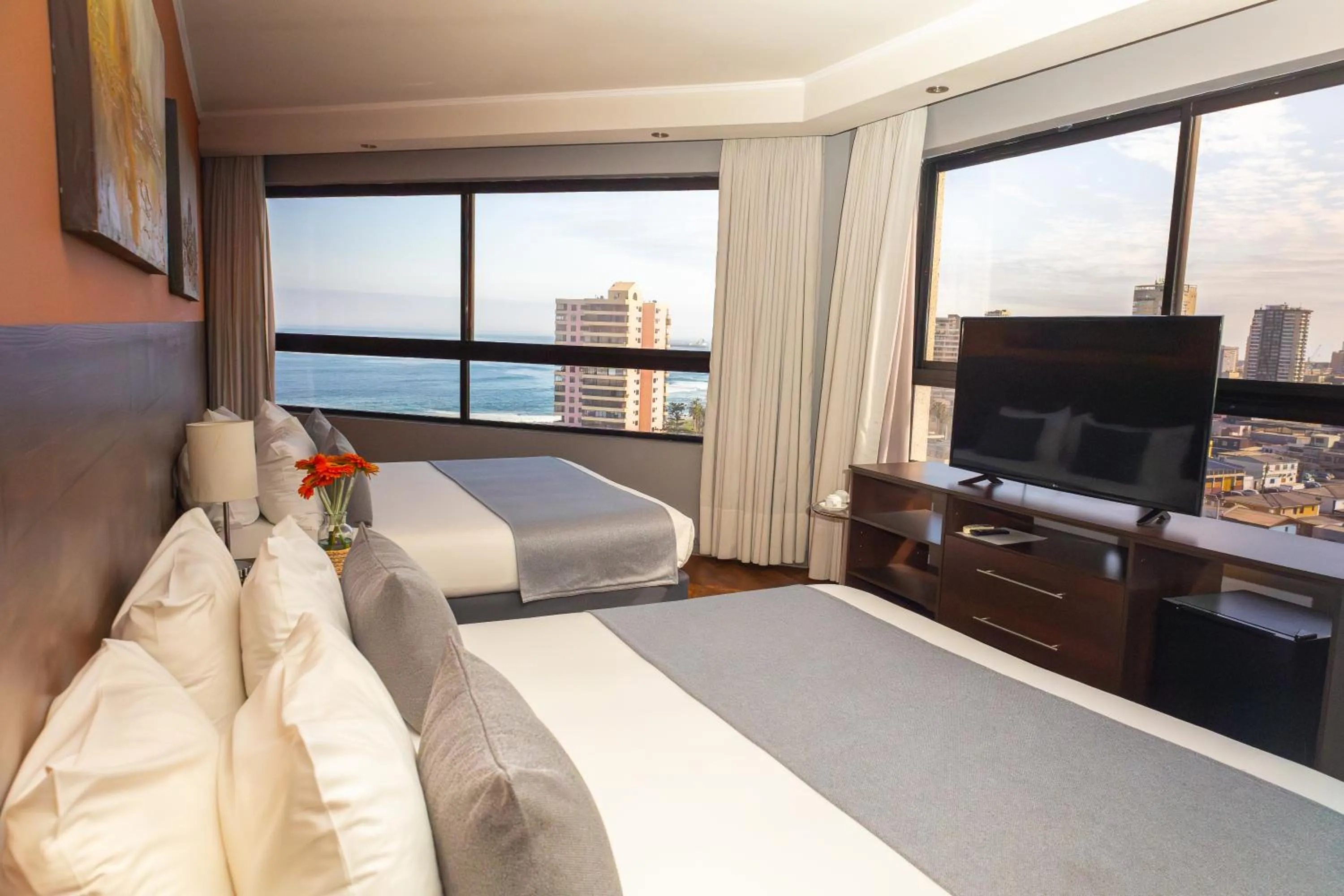 Sea view, Bed in Gran Cavancha Suite