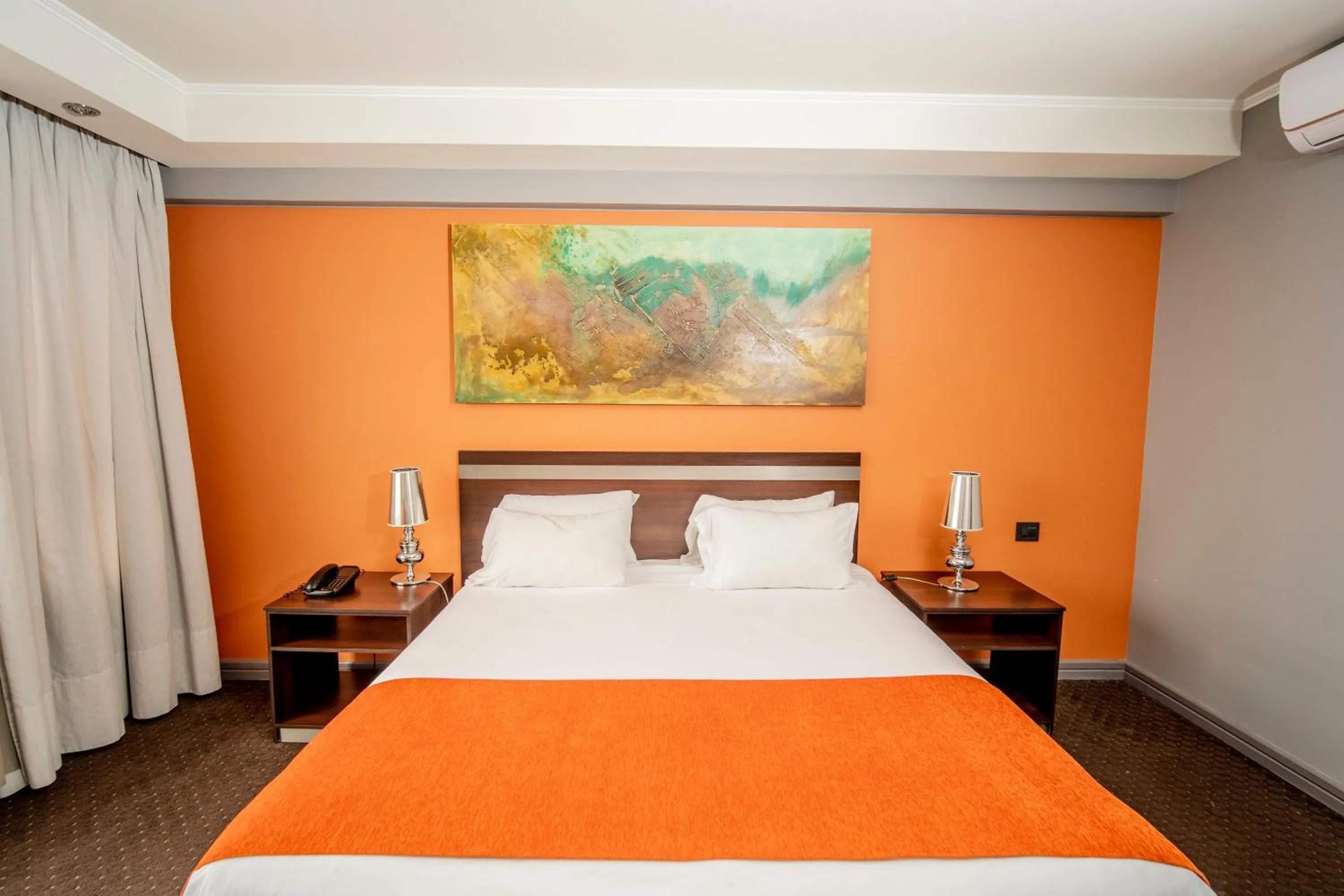 King Room with City View in Gran Cavancha Suite