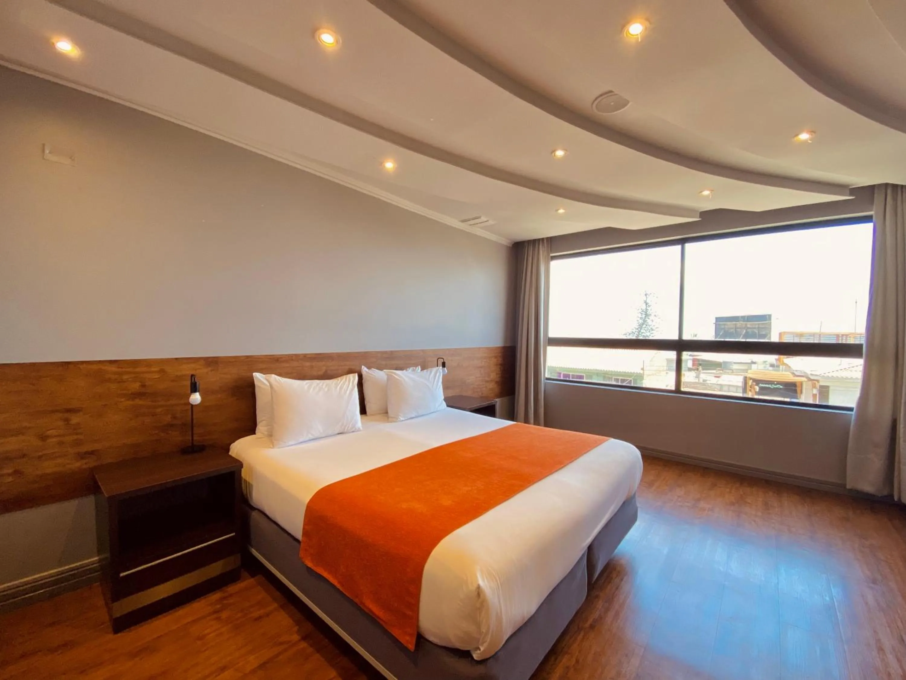 Photo of the whole room, Bed in Gran Cavancha Suite