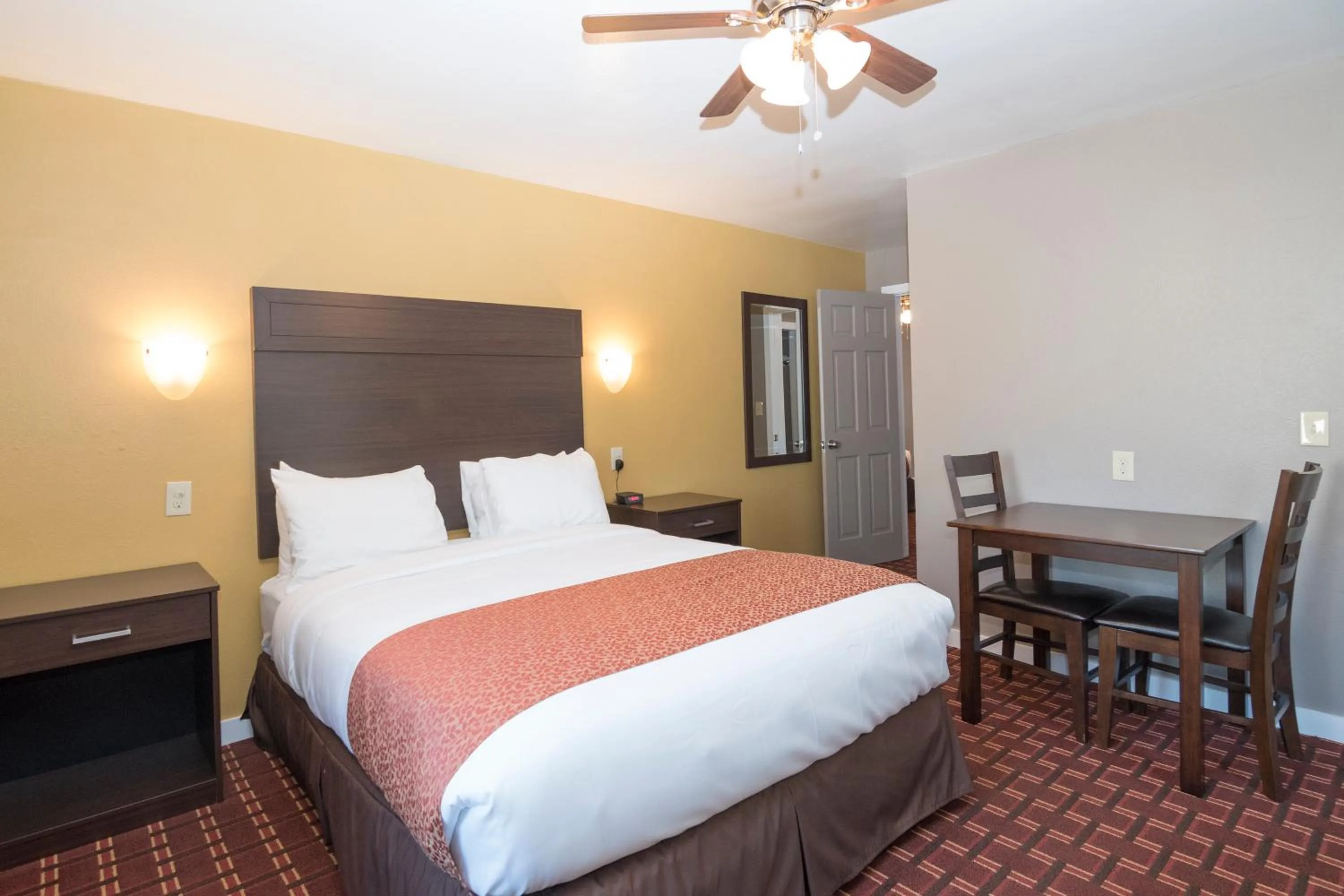 Bedroom, Bed in Capitol Hill Motel