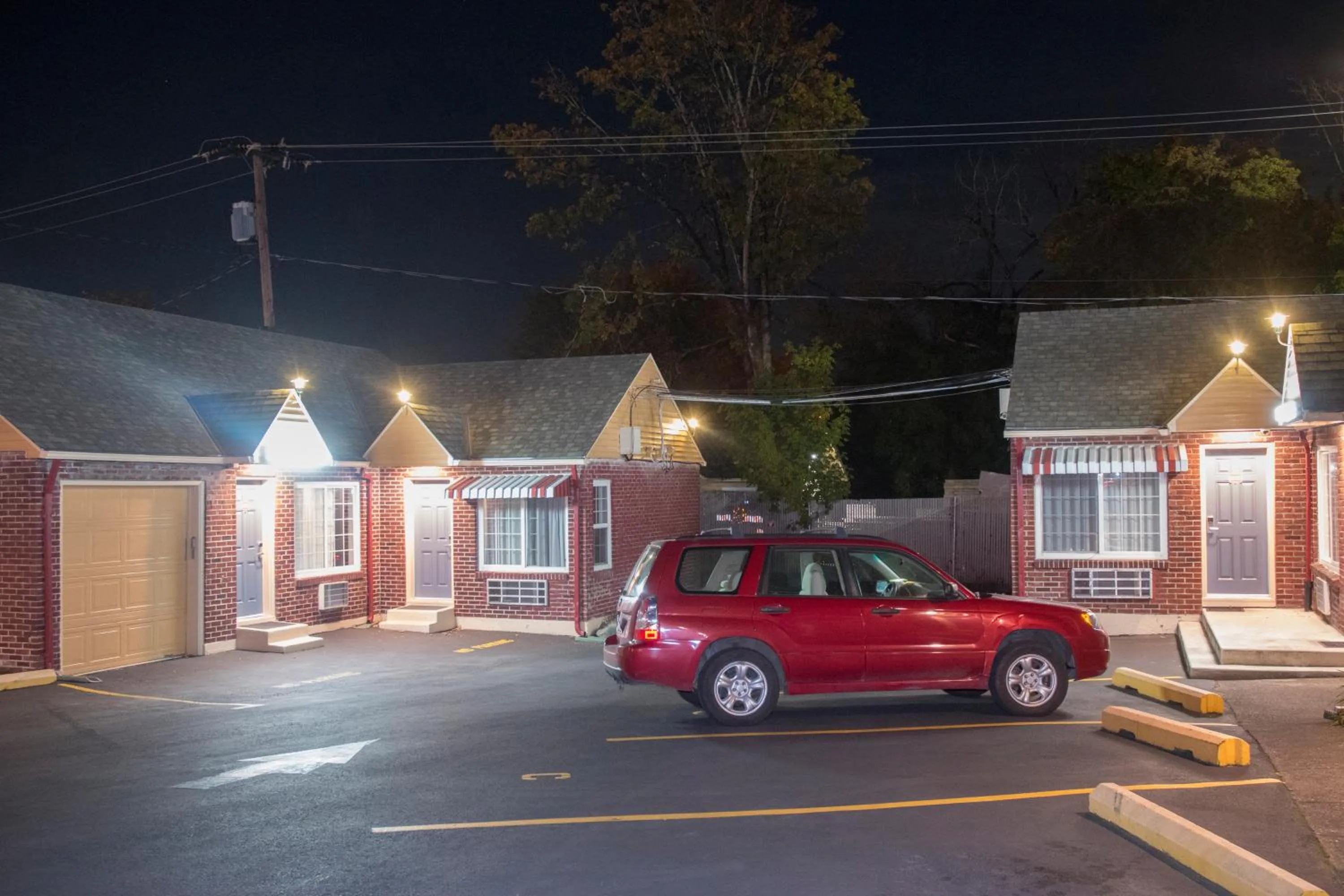 Property building in Capitol Hill Motel