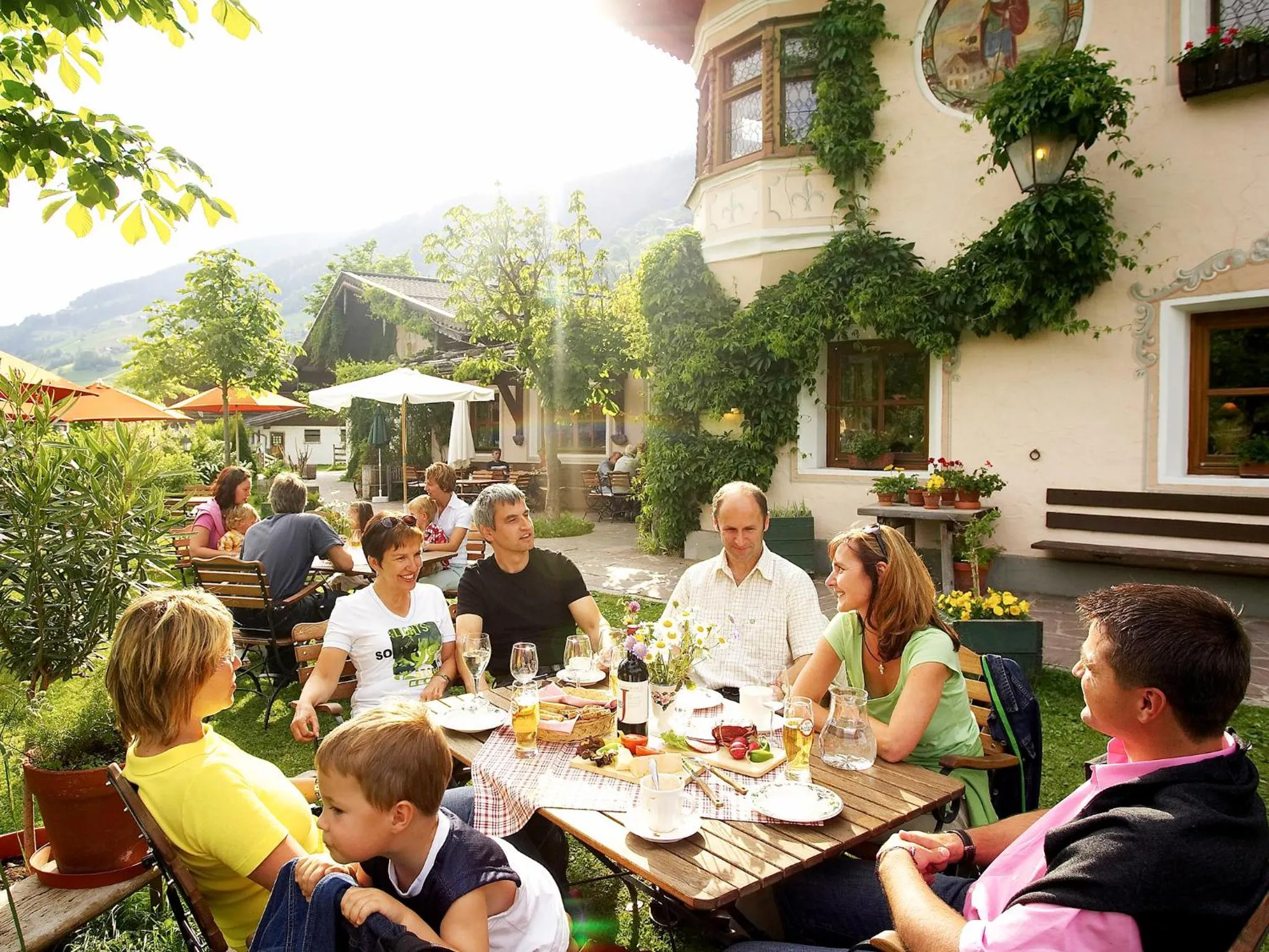 Garden view in Hotel Senningerbräu