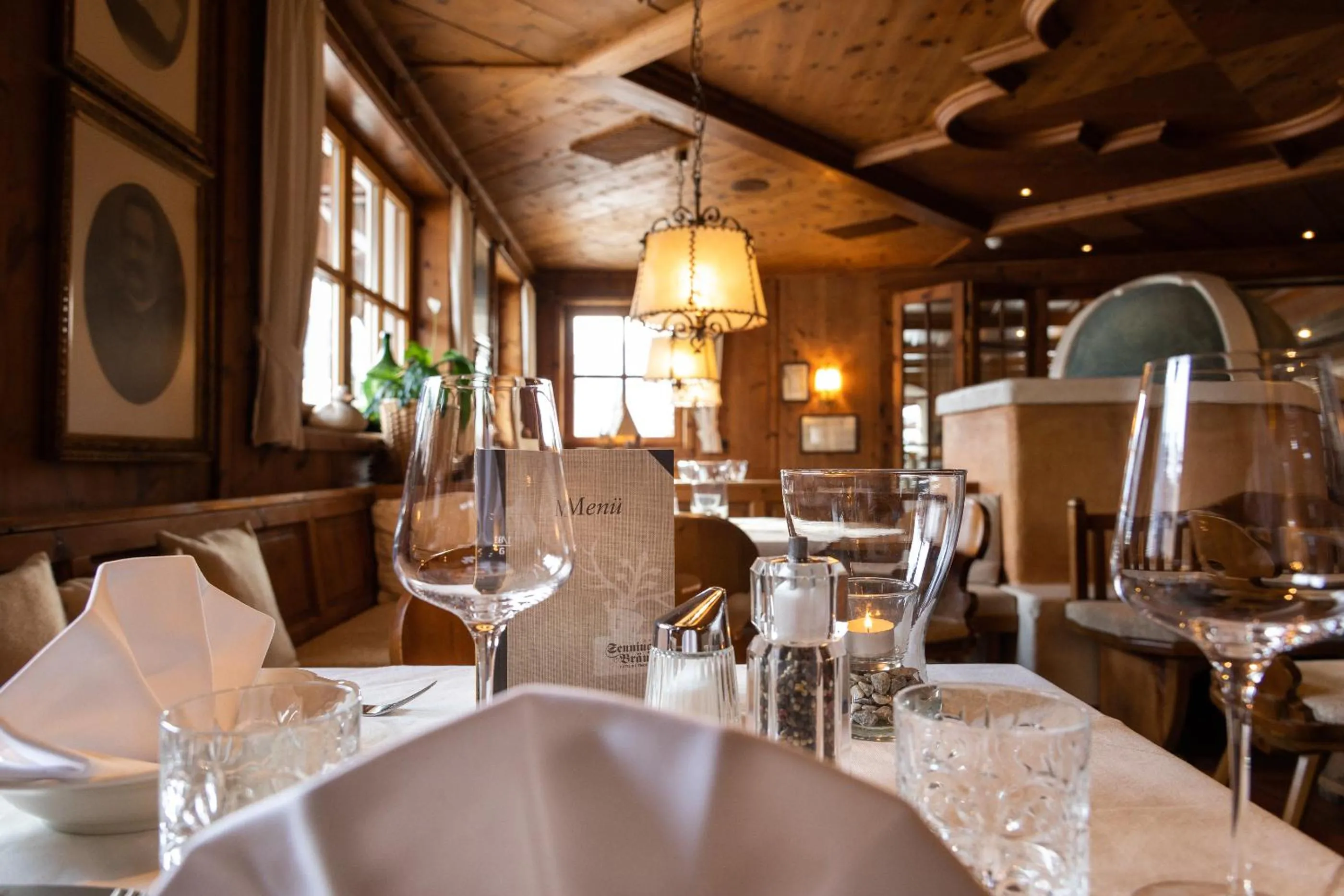 Restaurant/places to eat in Hotel Senningerbräu