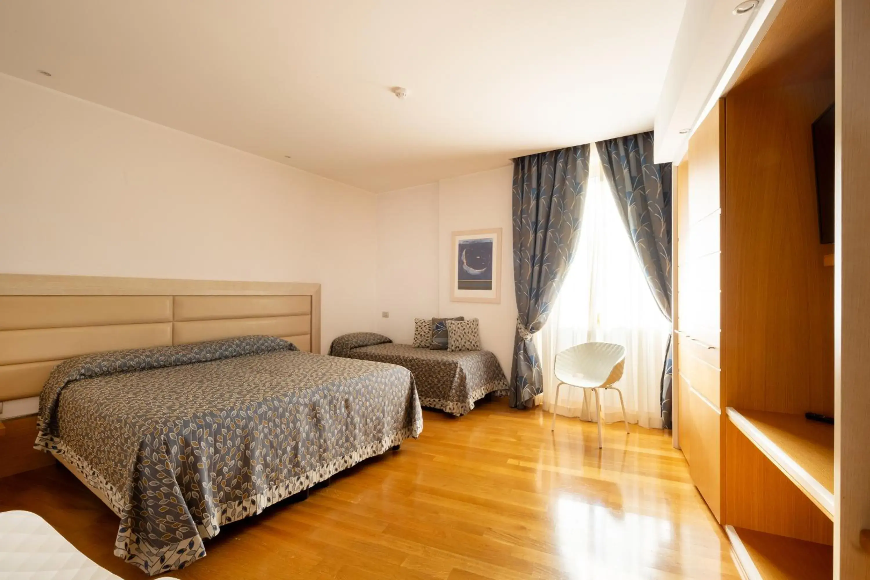 Triple Room with Bath in Palazzo Virgilio Triple Room with Bath in Palazzo Virgilio