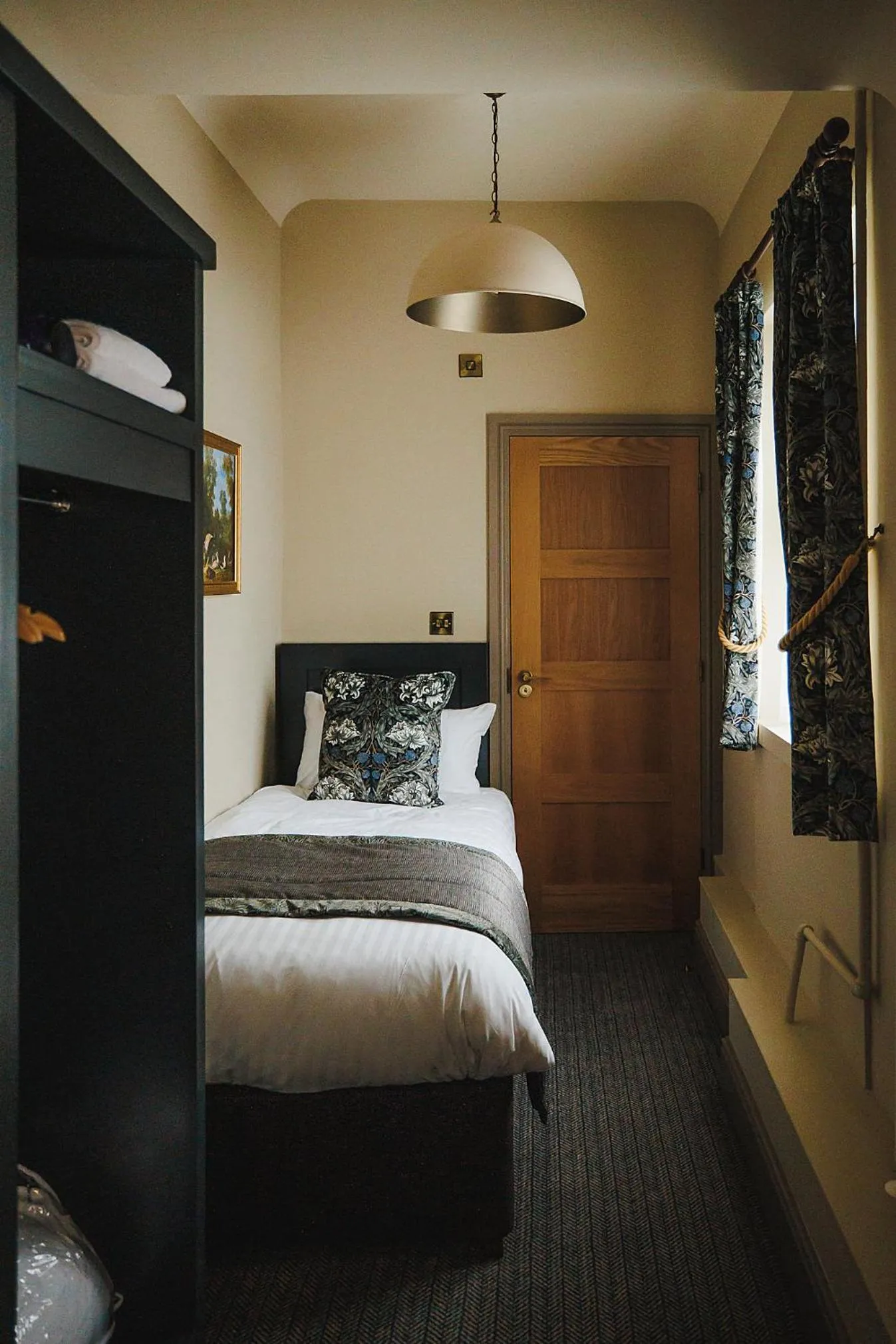 Bed in The Dukeries Lodge, Edwinstowe, Nottinghamshire