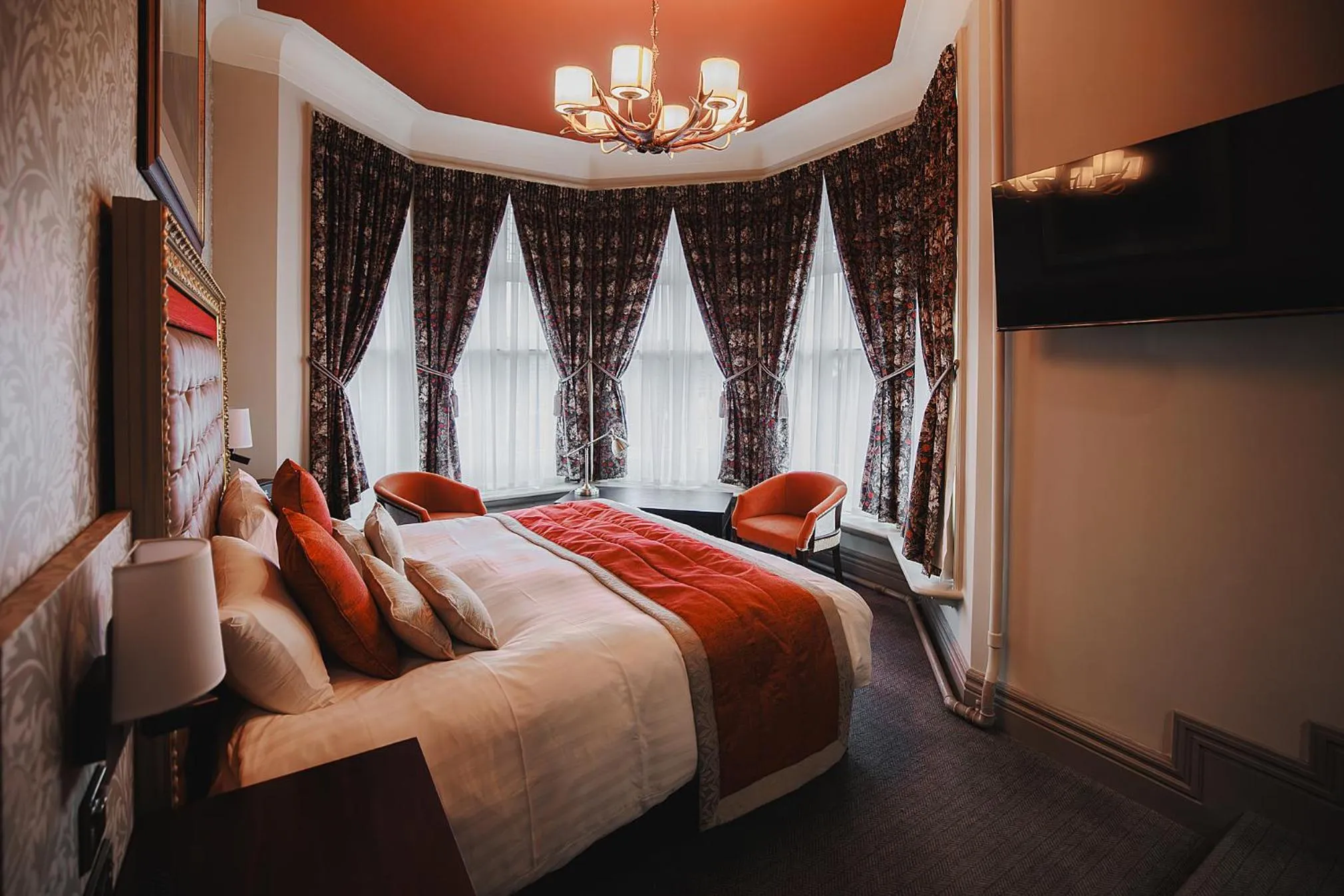 Bed in The Dukeries Lodge, Edwinstowe, Nottinghamshire