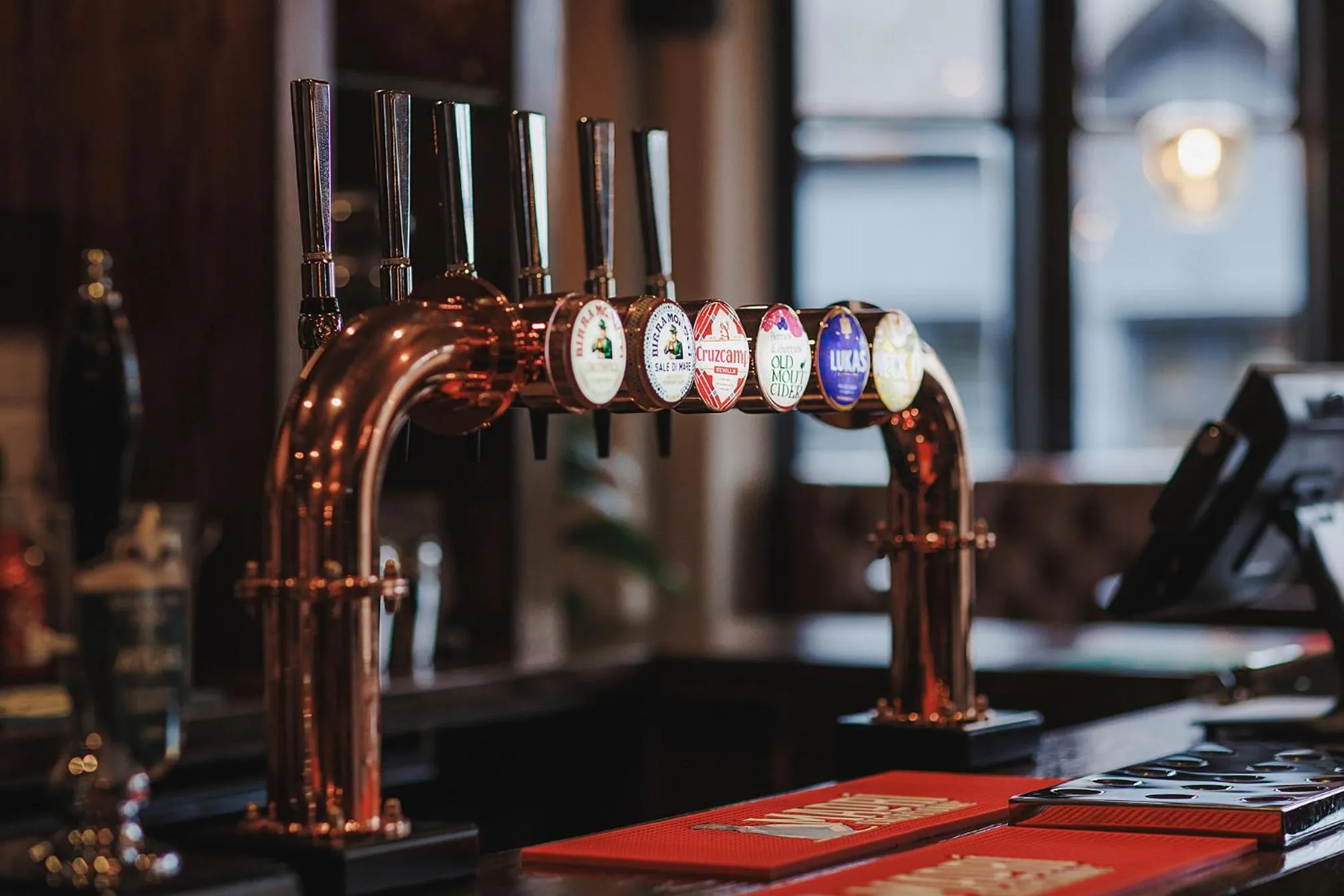Lounge or bar in The Dukeries Lodge, Edwinstowe, Nottinghamshire