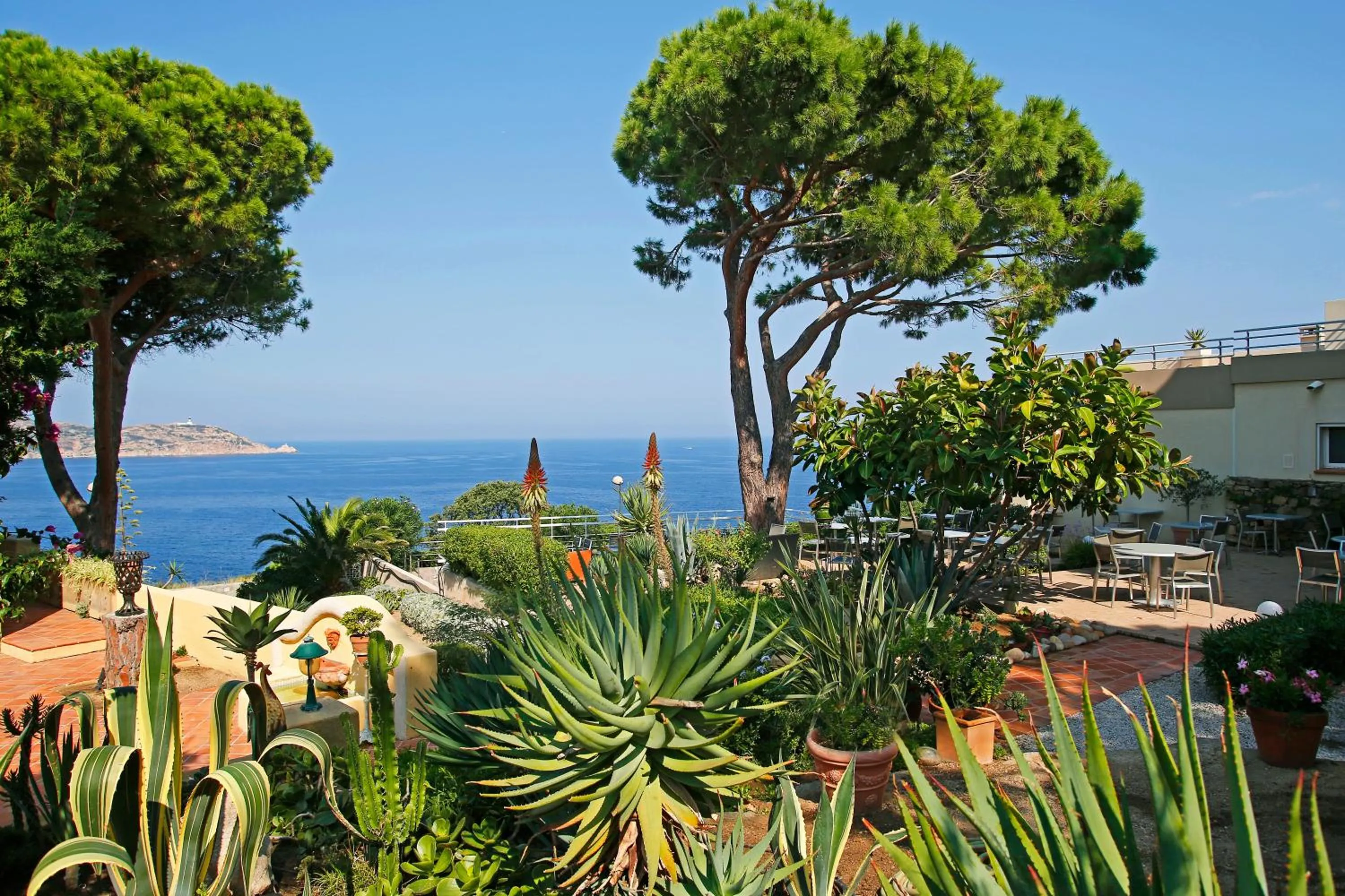 Garden in Le Saint Erasme, Hotel Eco Friendly