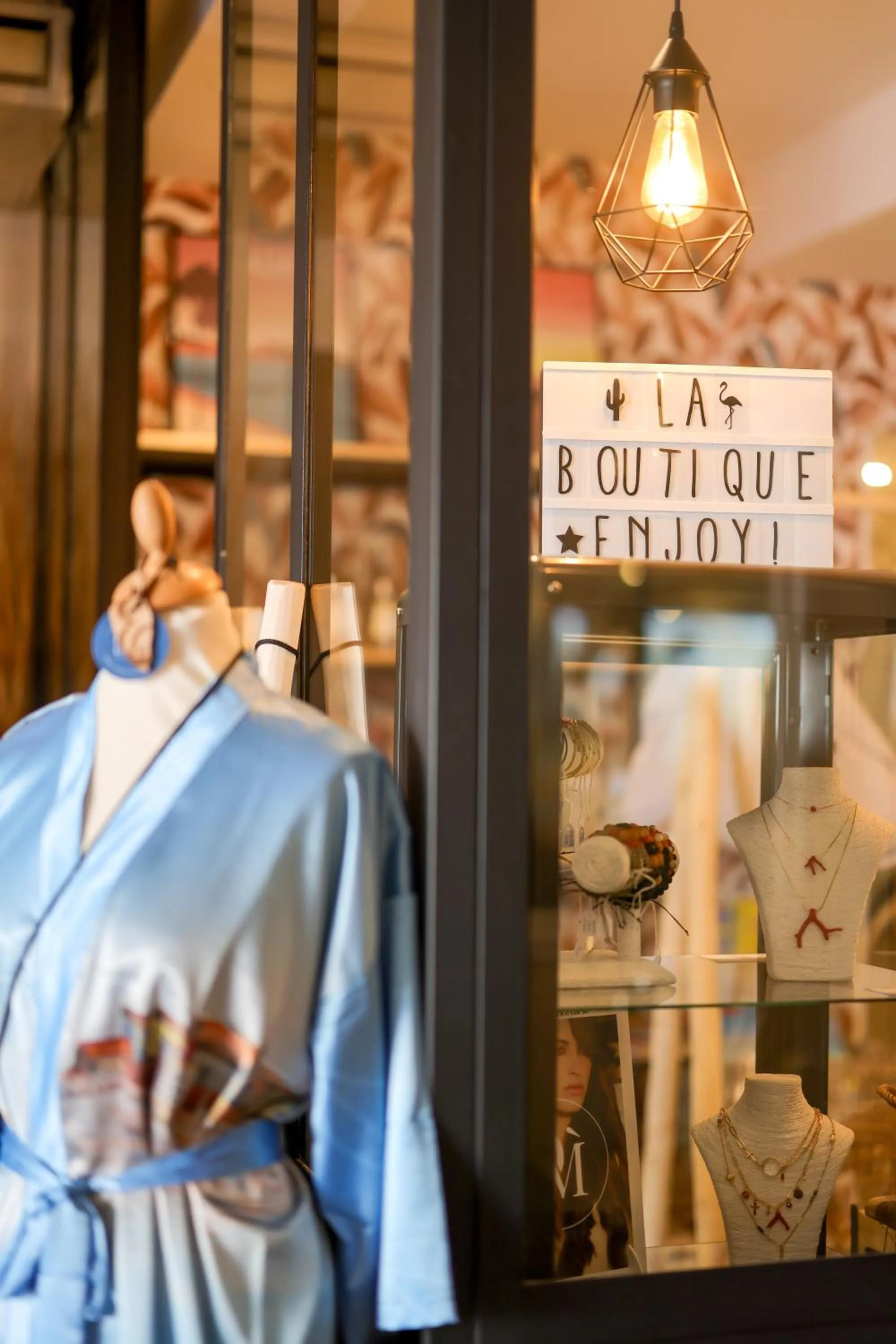 On-site shops in Le Saint Erasme, Hotel Eco Friendly