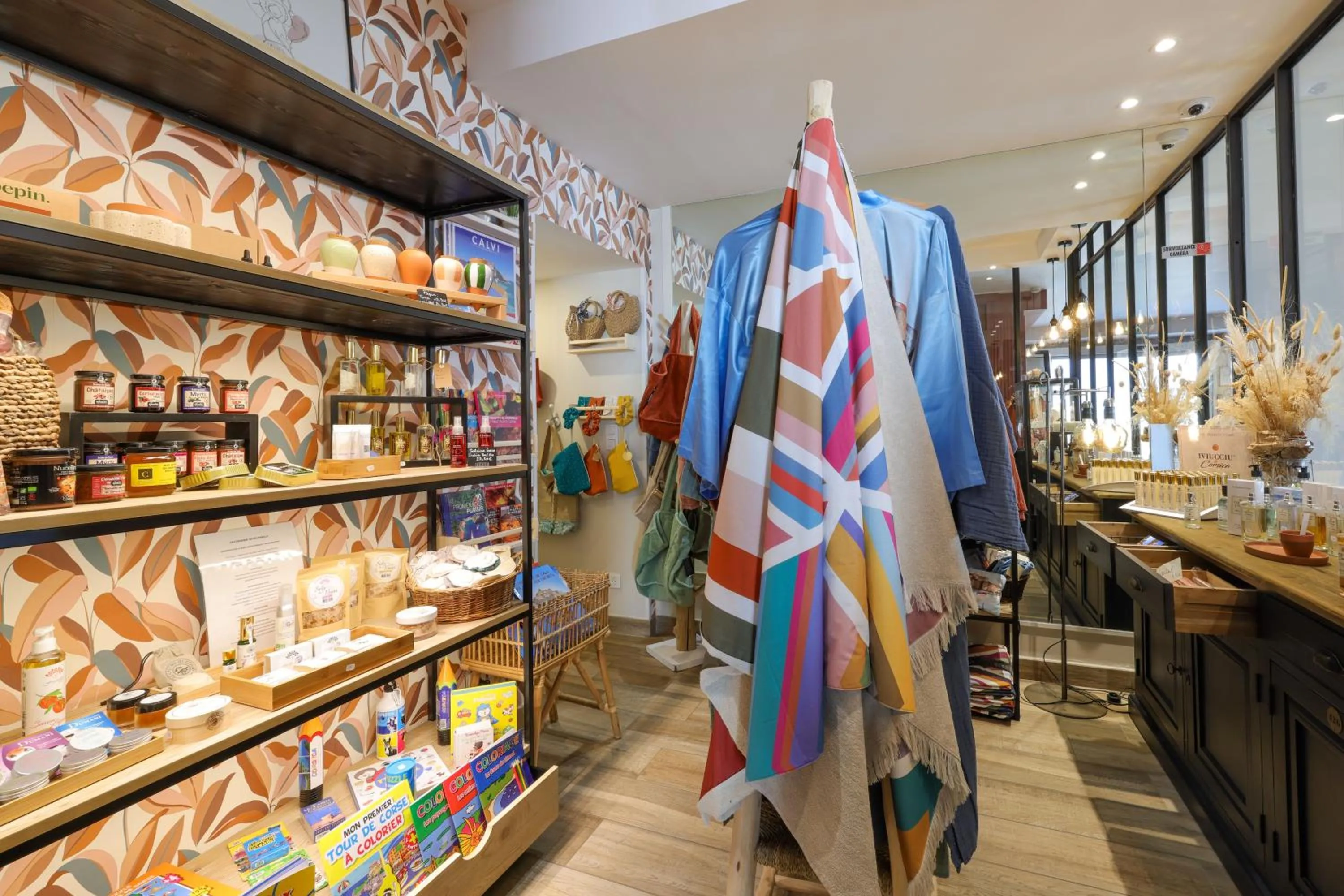 On-site shops in Le Saint Erasme, Hotel Eco Friendly