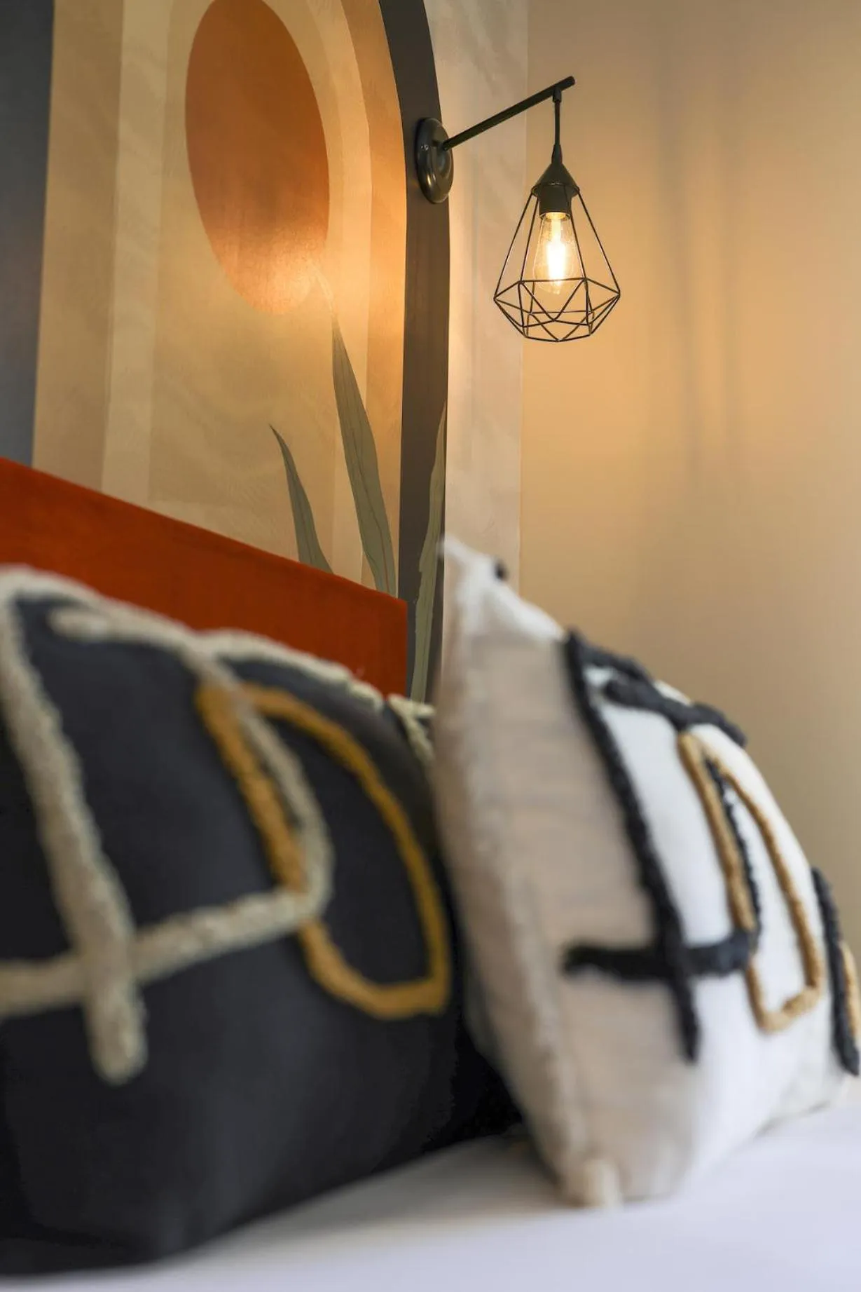 Decorative detail, Bed in Le Saint Erasme, Hotel Eco Friendly