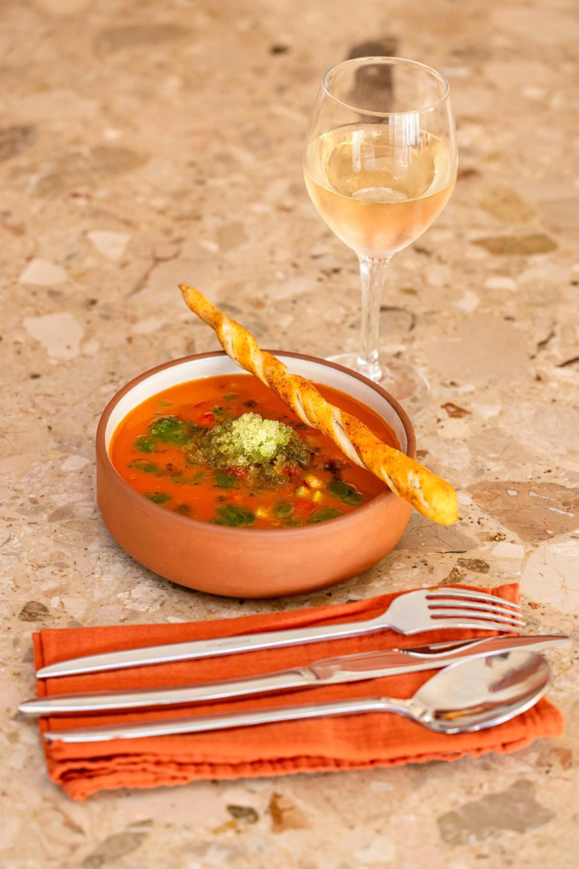 Restaurant/places to eat in Le Saint Erasme, Hotel Eco Friendly