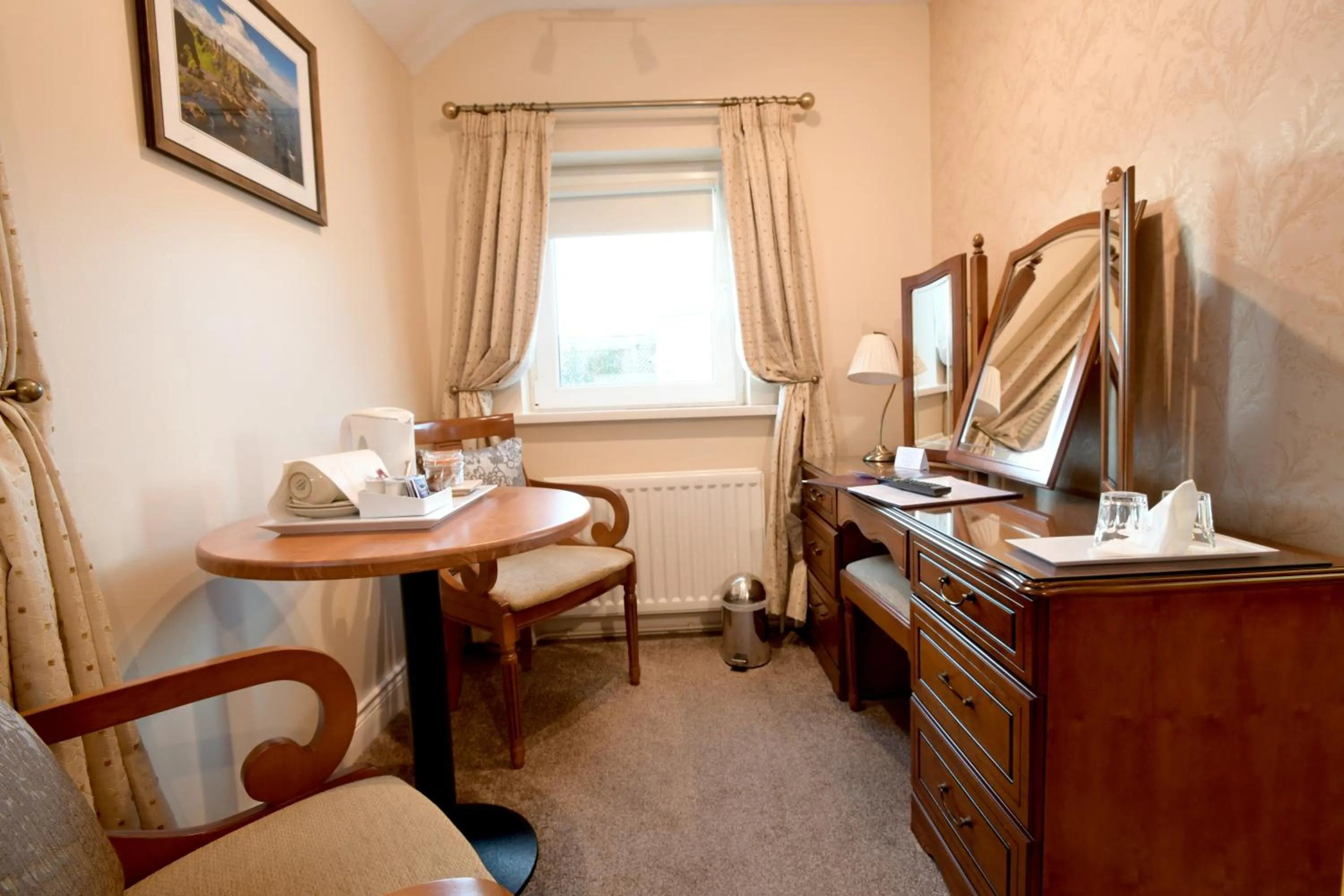 Seating area in Cul-Erg House & Kitchen