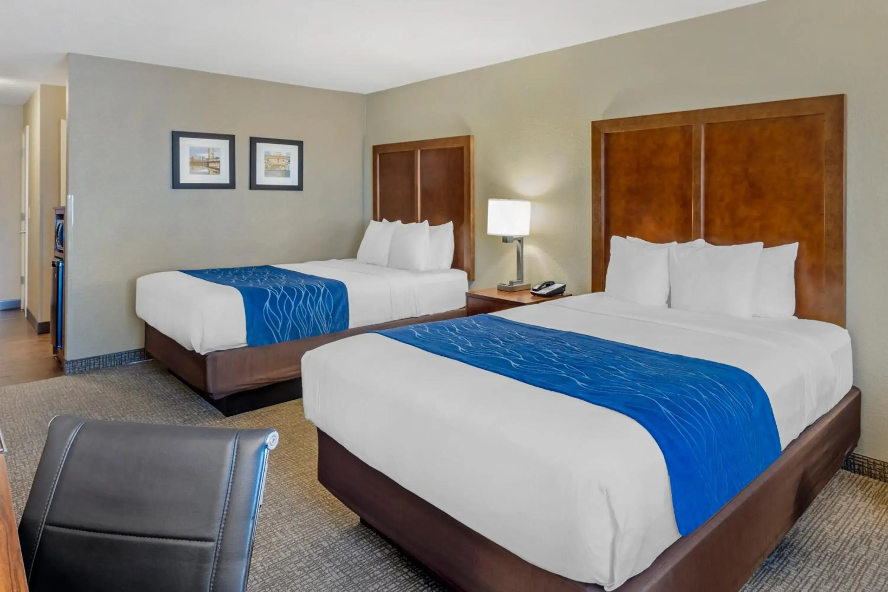 Queen Room with Two Queen Beds - Non-Smoking in Comfort Inn & Suites Rocklin - Roseville Queen Room with Two Queen Beds - Non-Smoking in Comfort Inn & Suites Rocklin - Roseville