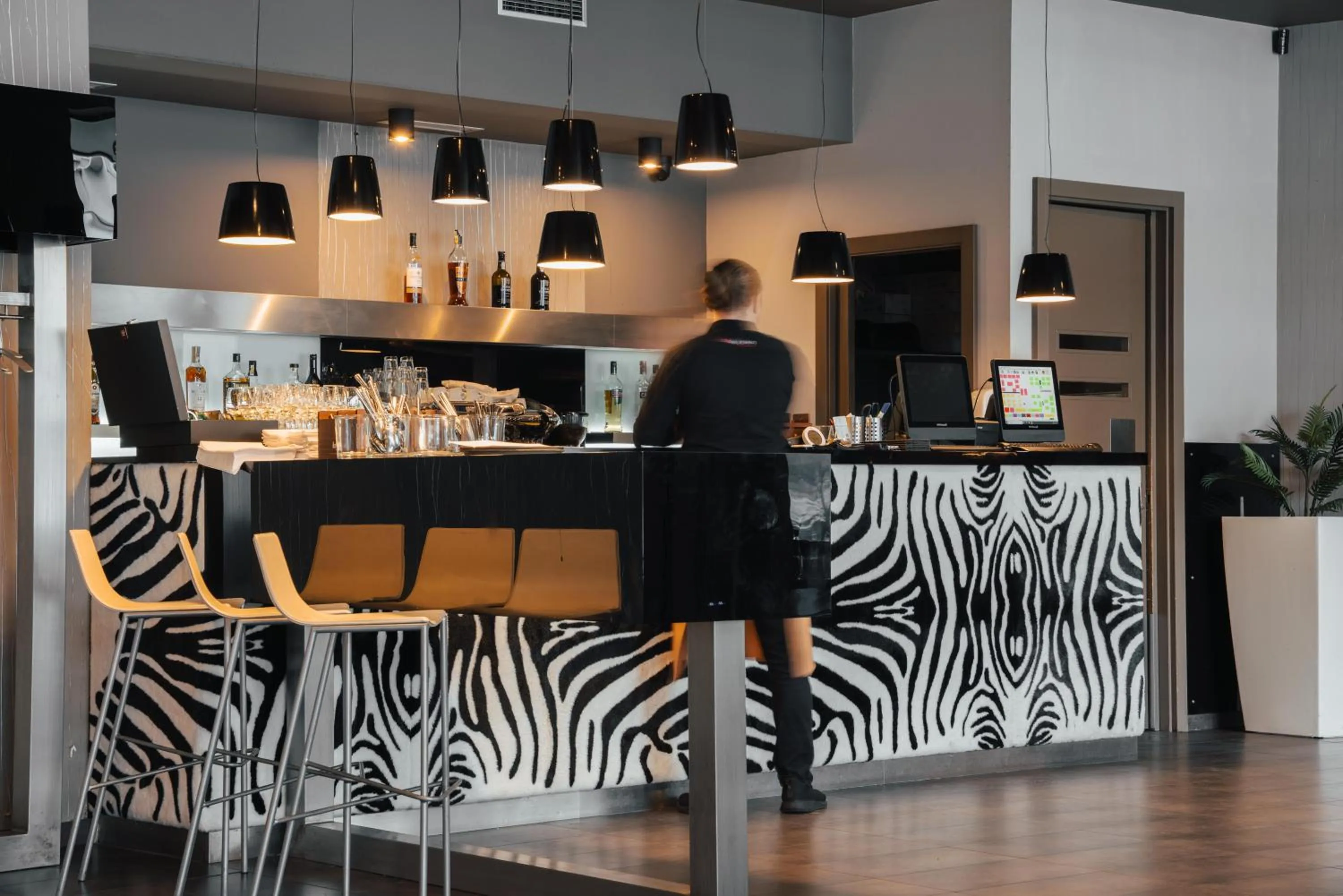 Restaurant/places to eat in Volcano Spa Hotel