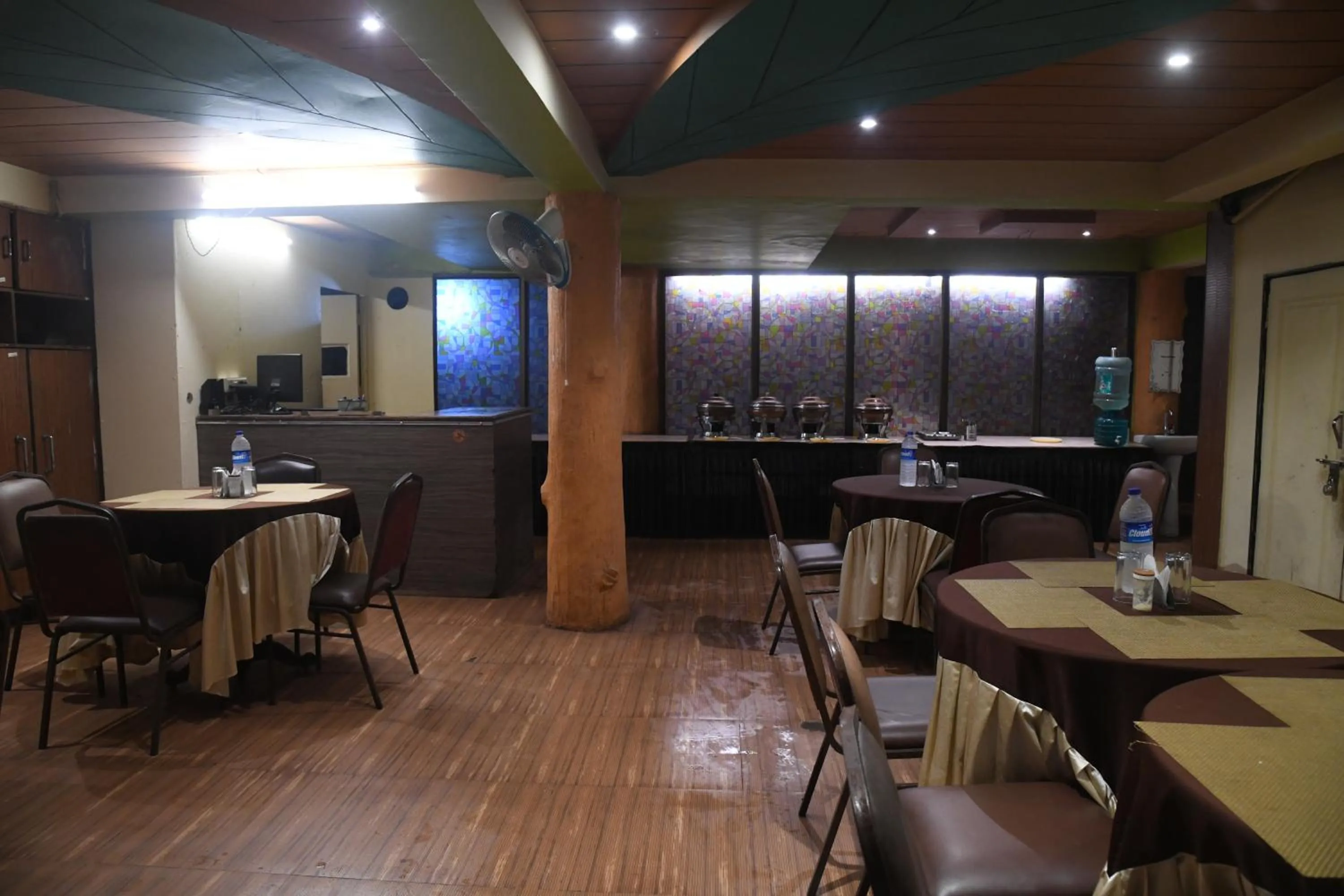 Restaurant/places to eat in Hill Forest Resort