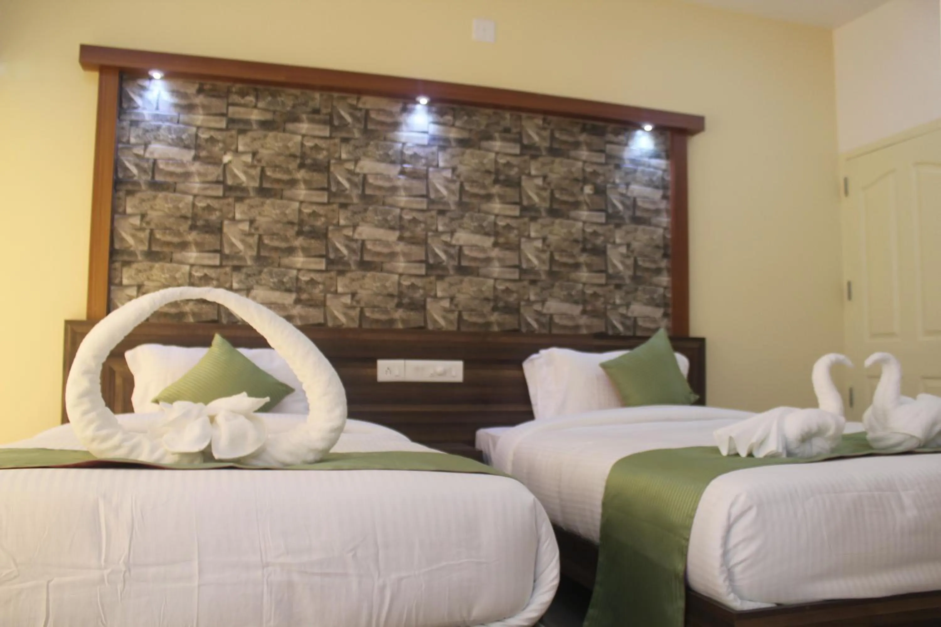 Bed in Hisham Residency