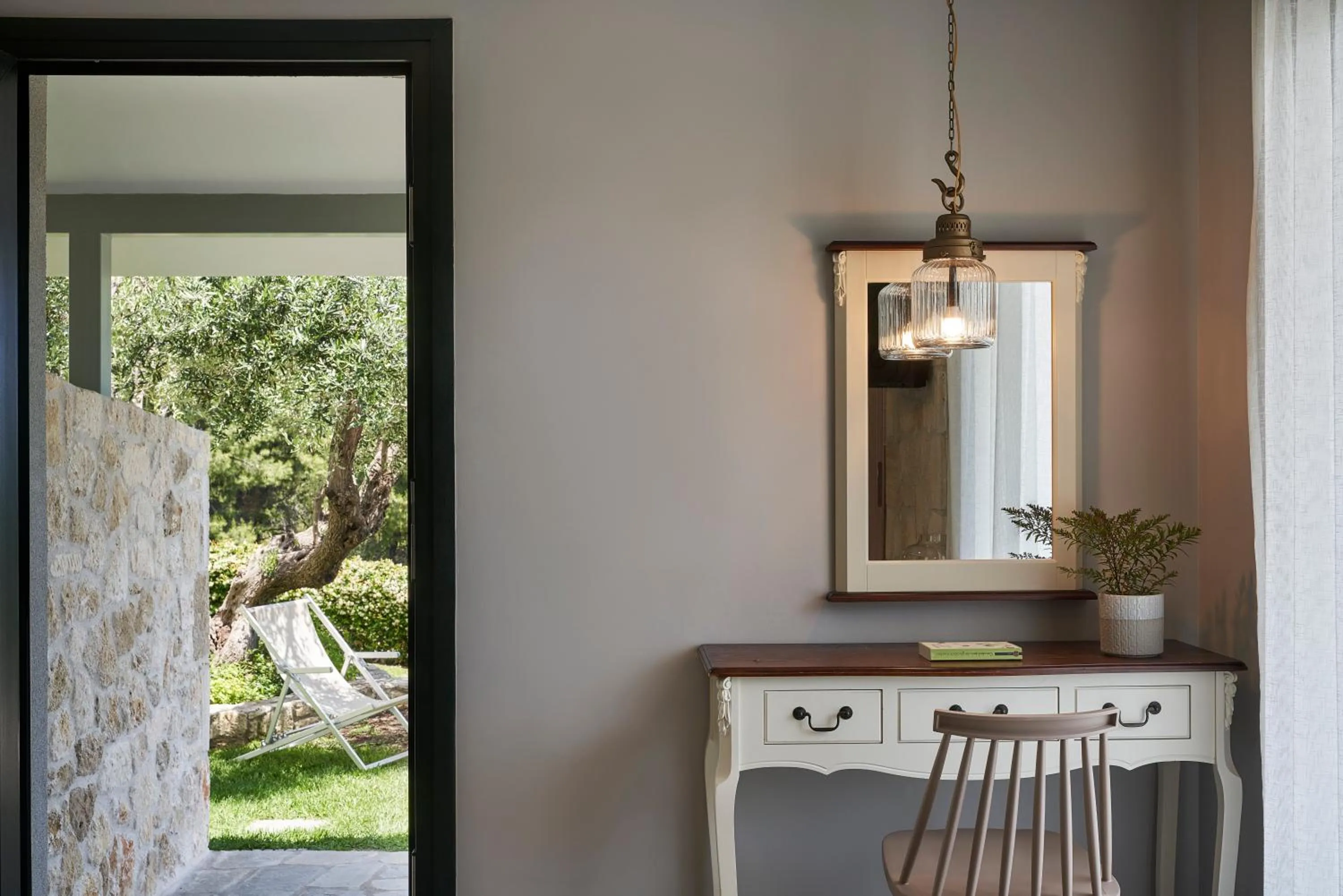 Bedroom in Mirabilia Boutique Hotel