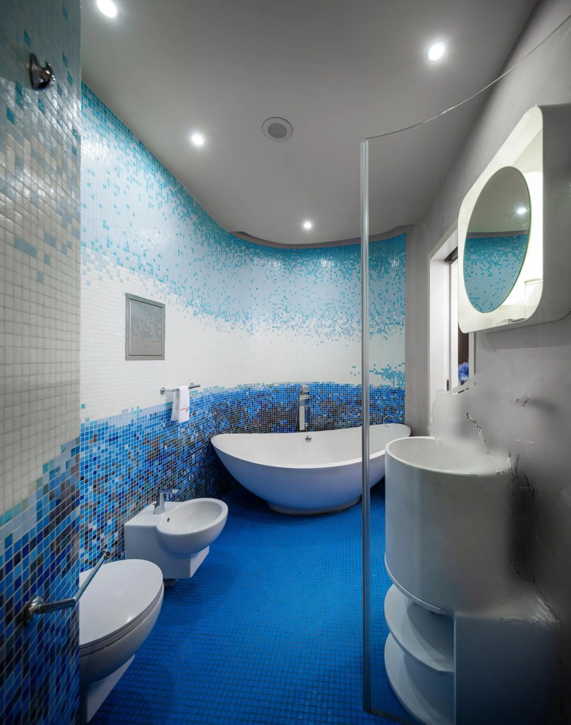 Bathroom in Les Fleurs Boutique Hotel