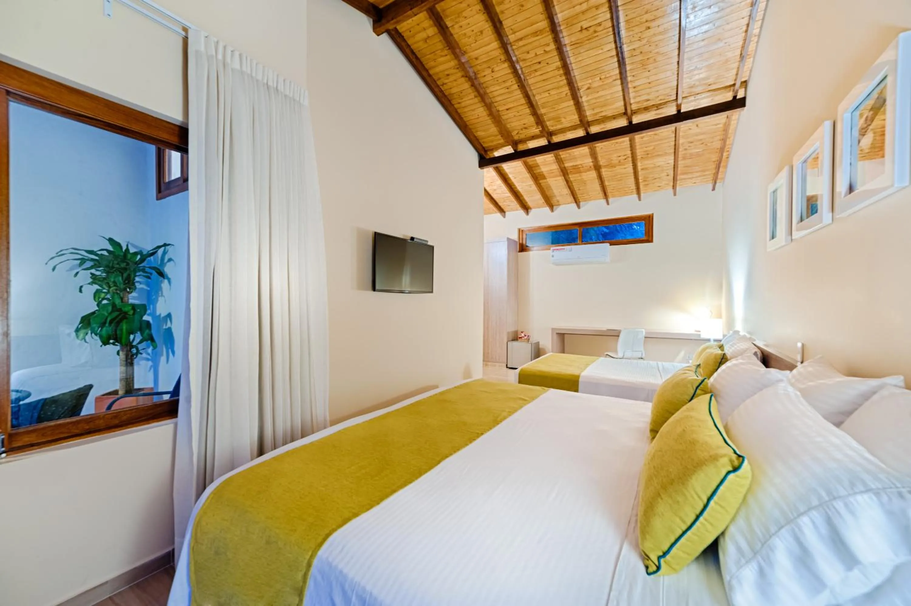 Photo of the whole room, Bed in Hotel Campestre La Potra