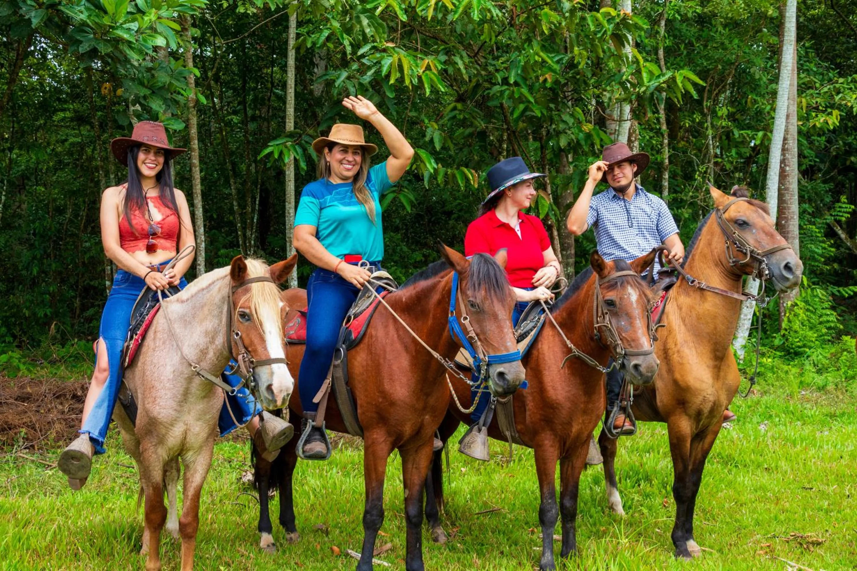 group of guests in Hotel Campestre La Potra