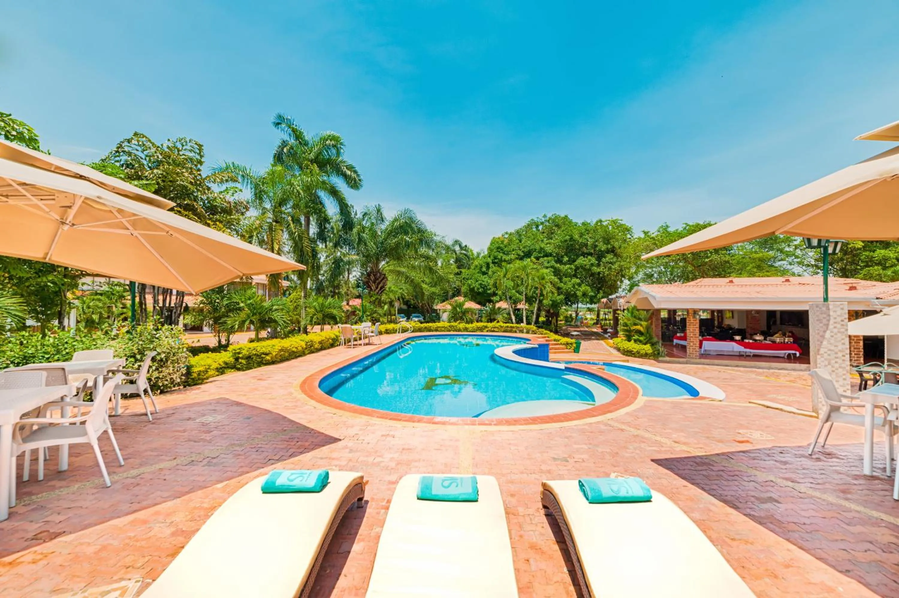 Swimming pool in Hotel Campestre La Potra