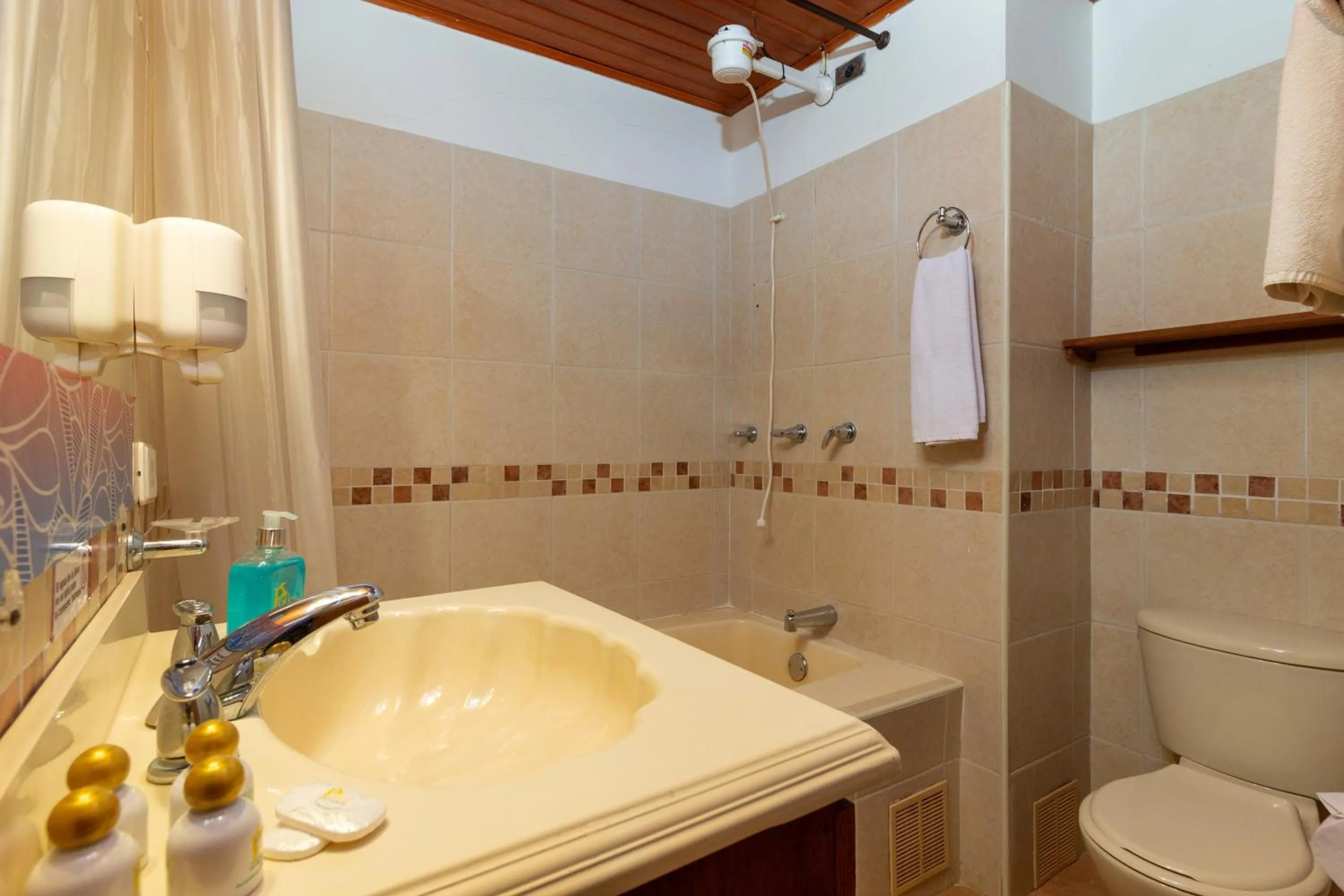 Bathroom in Hotel Campestre La Potra