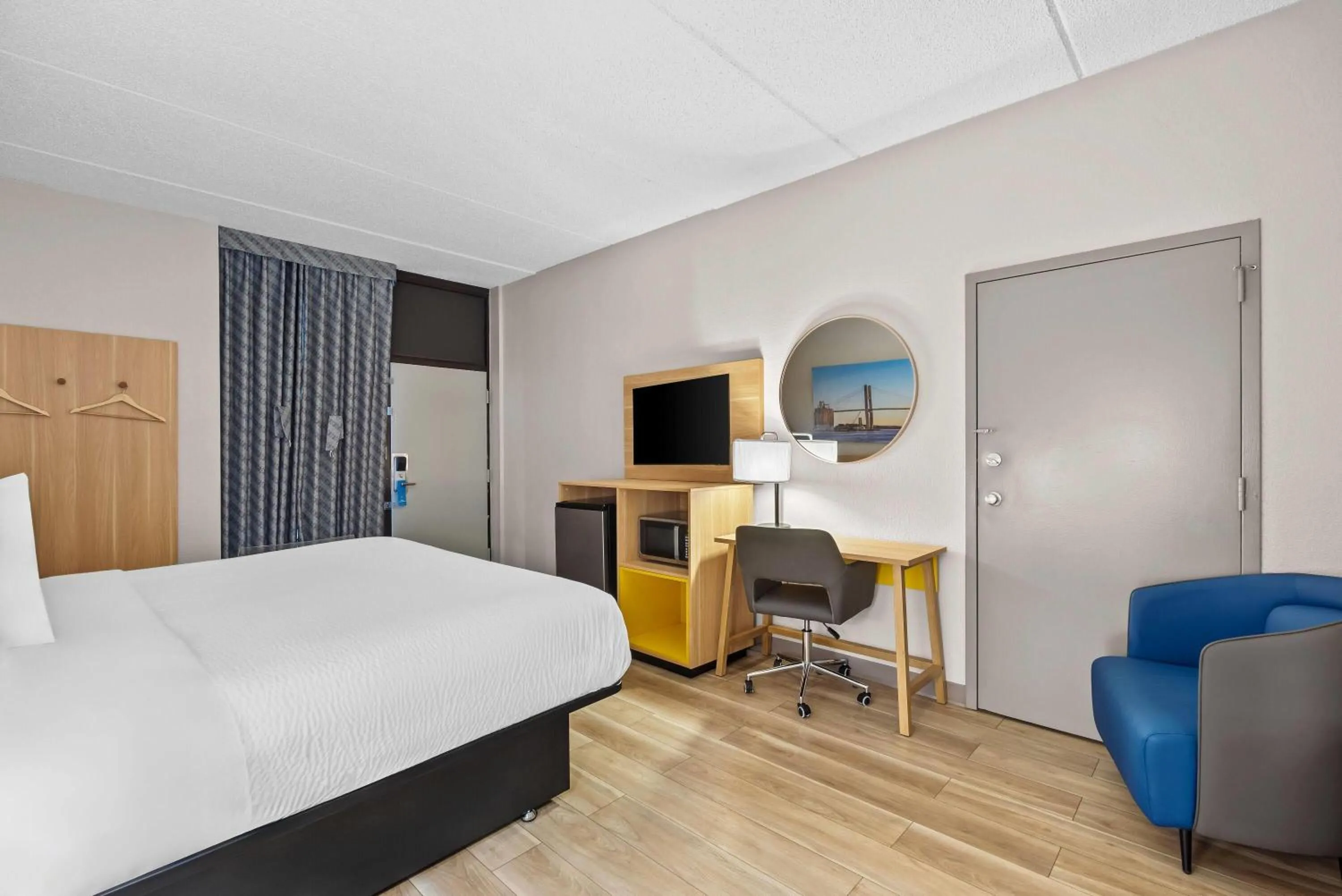 Bed in Days Inn by Wyndham Statesboro