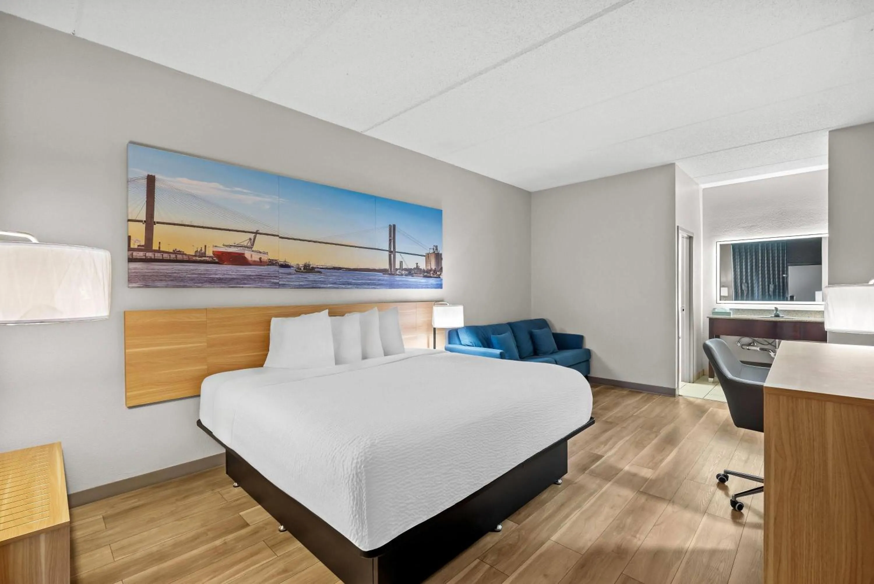 Bed in Days Inn by Wyndham Statesboro