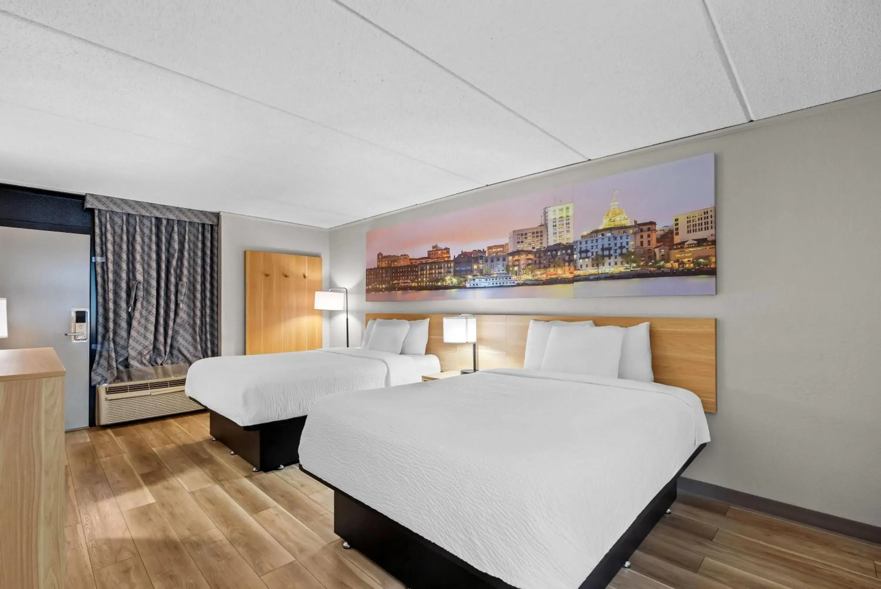 Queen Room with Two Queen Beds - Non-Smoking in Days Inn by Wyndham Statesboro Queen Room with Two Queen Beds - Non-Smoking in Days Inn by Wyndham Statesboro