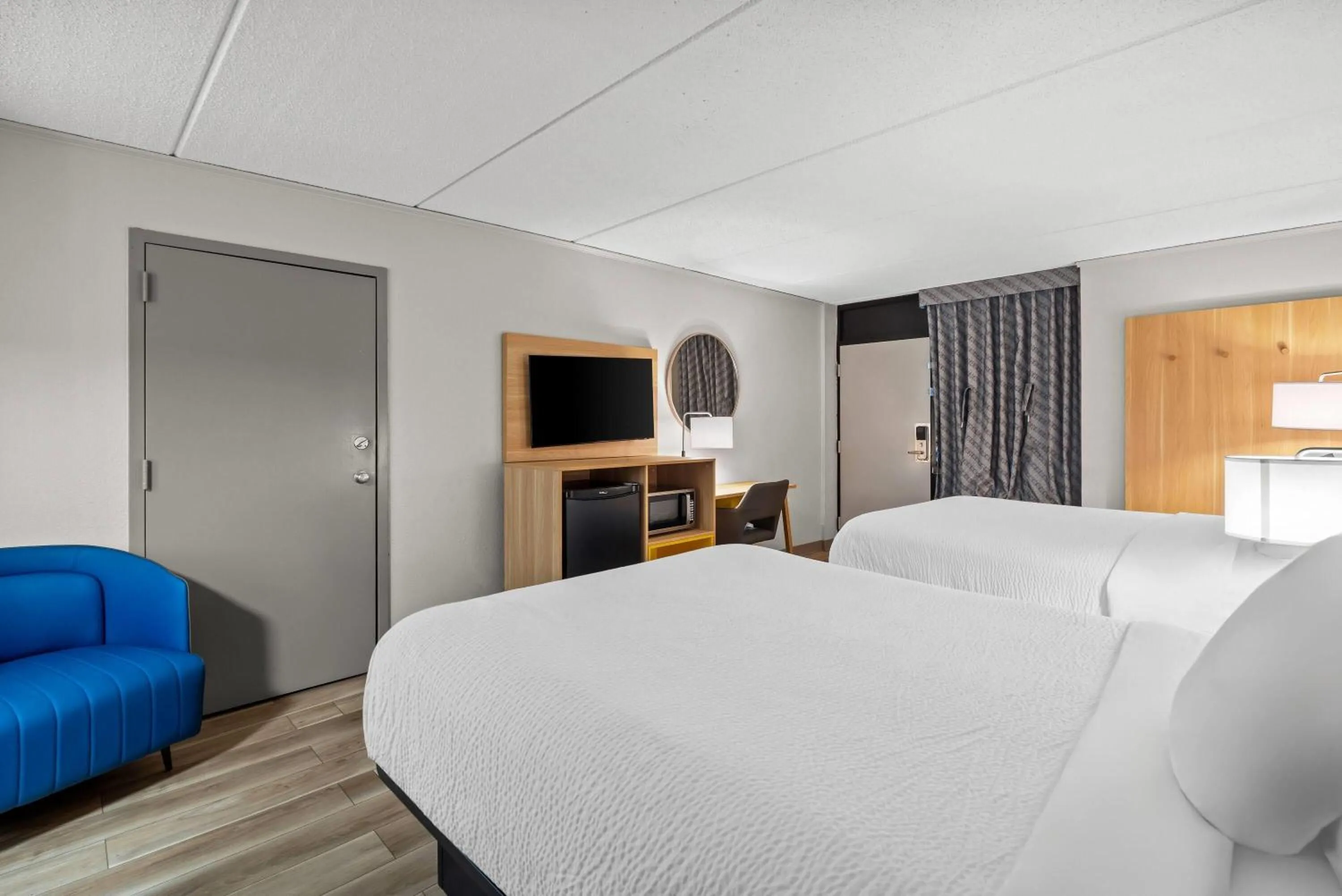 Bed in Days Inn by Wyndham Statesboro