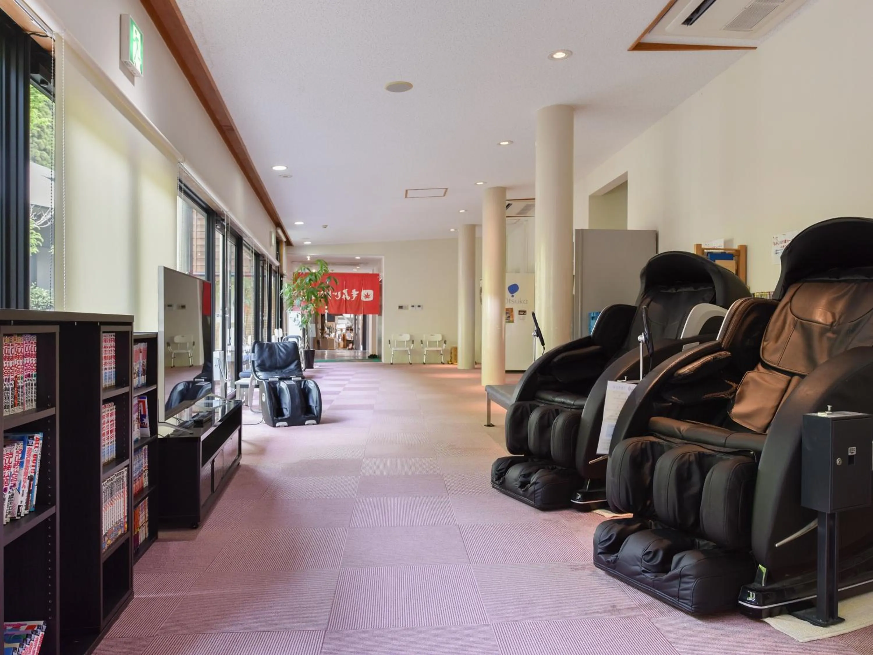 Massage in momijigawa onsen