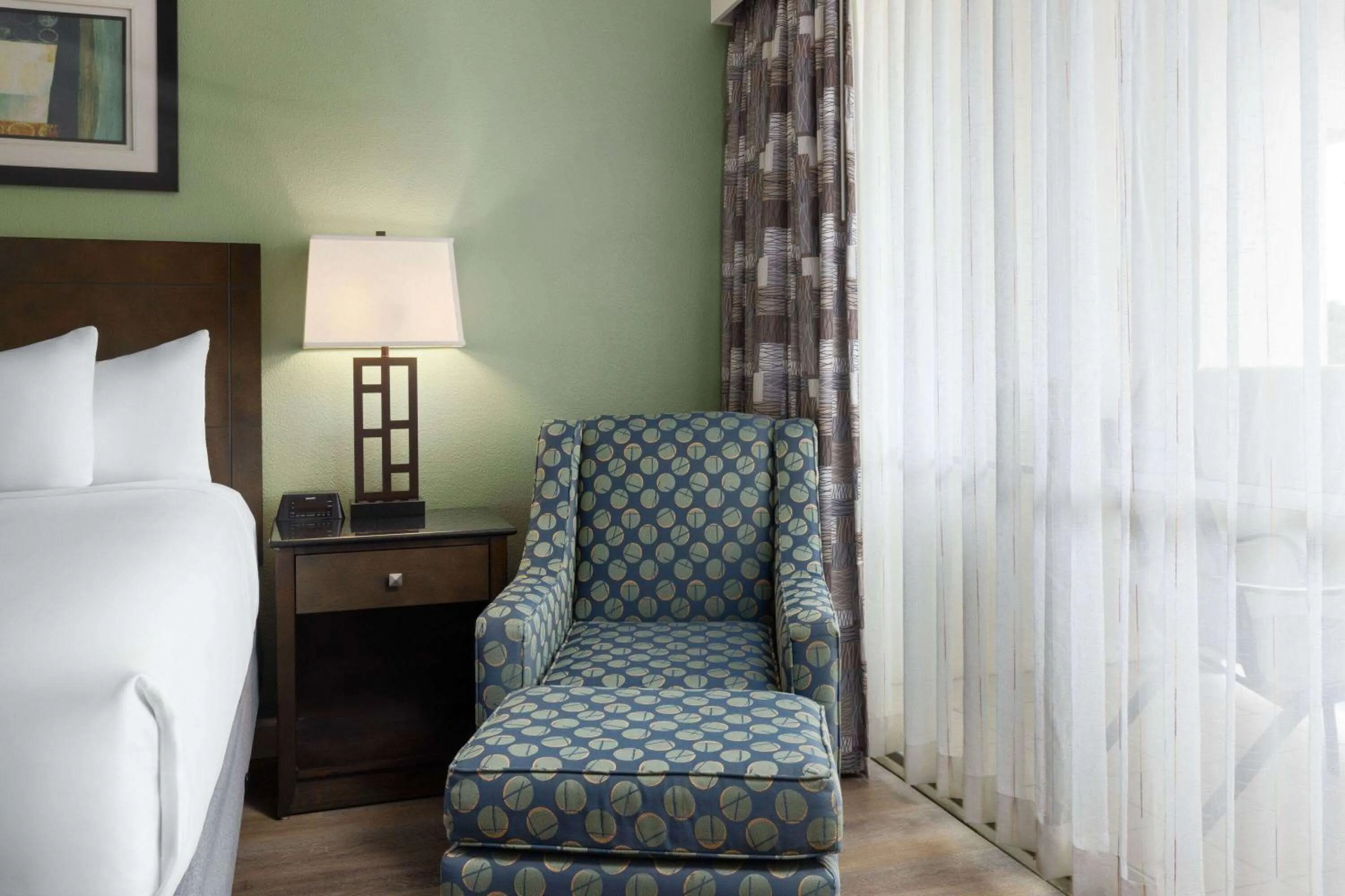 Photo of the whole room, Bed in Travelodge by Wyndham Monterey Bay