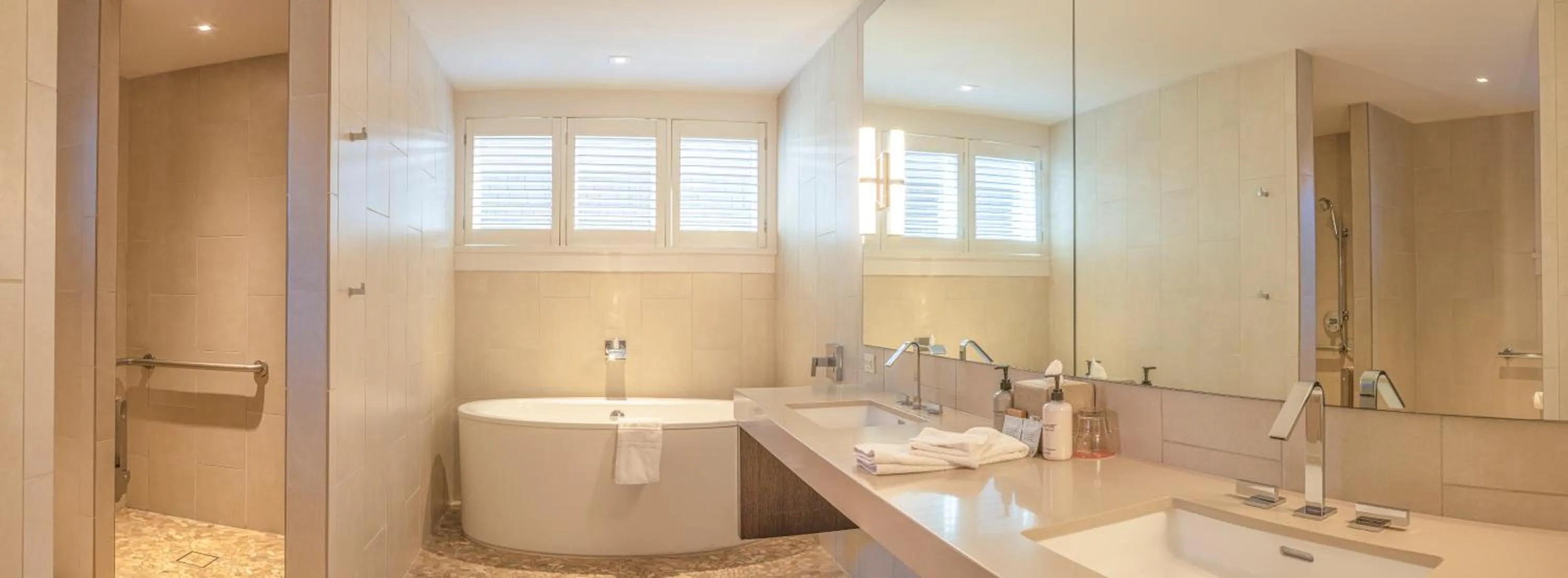 Bathroom in SENZA Hotel