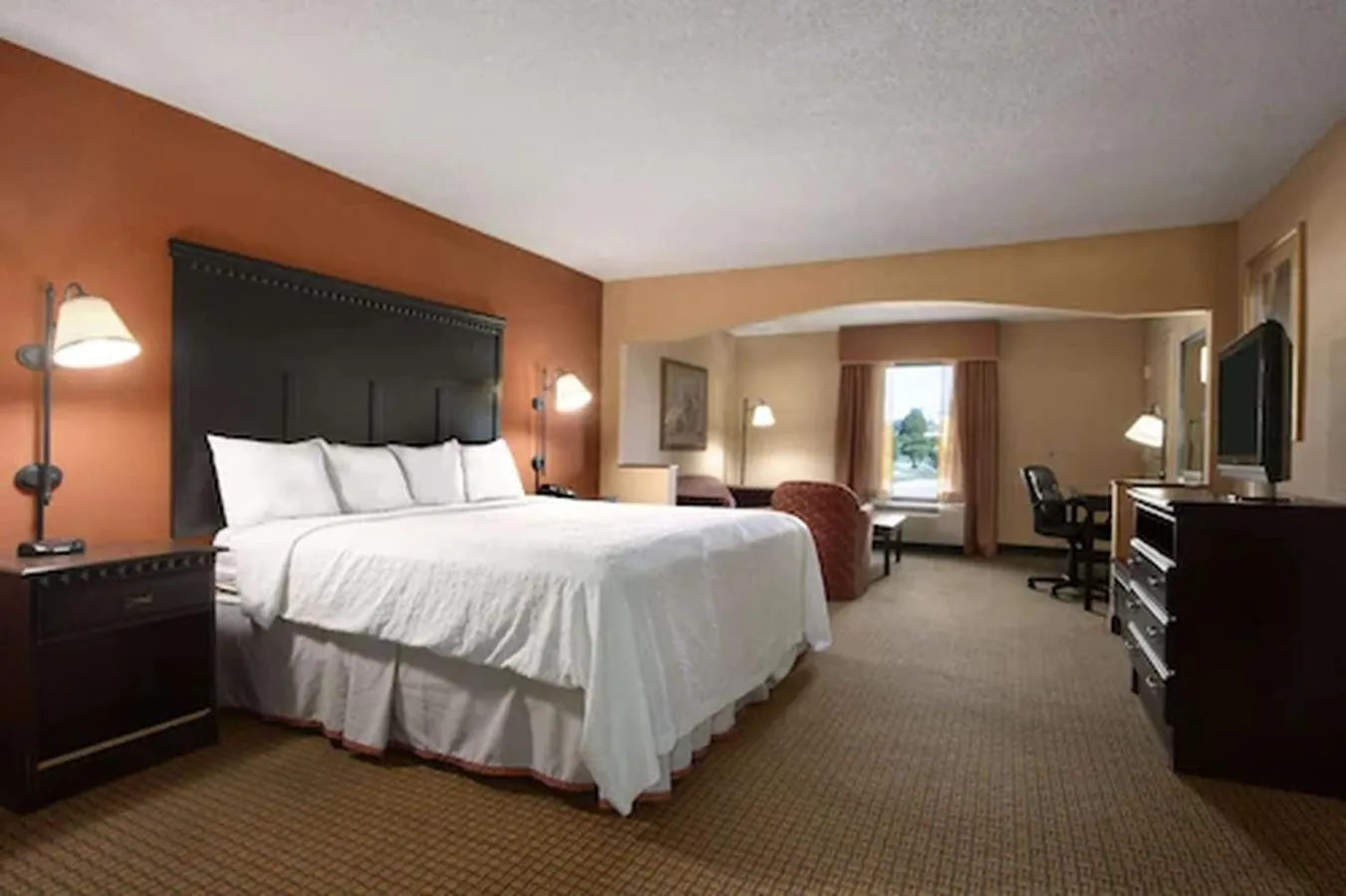Bedroom, Bed in Days Inn by Wyndham Longview South