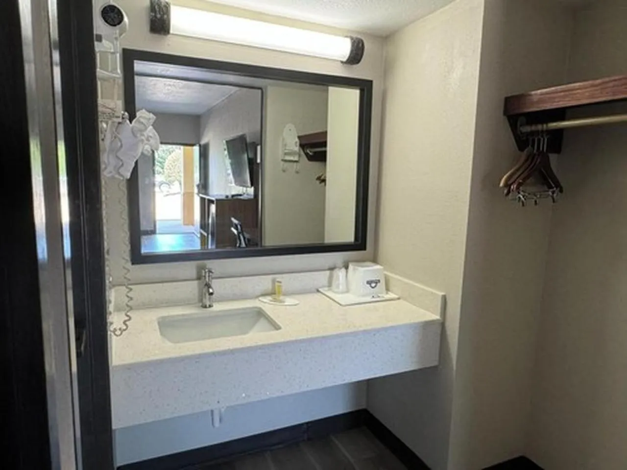 Bathroom in Days Inn by Wyndham Longview South