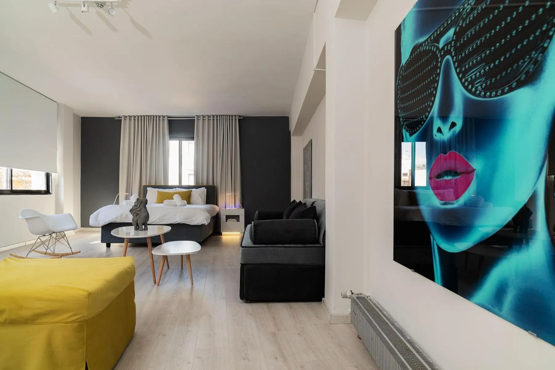 Living room in Plaka Heart