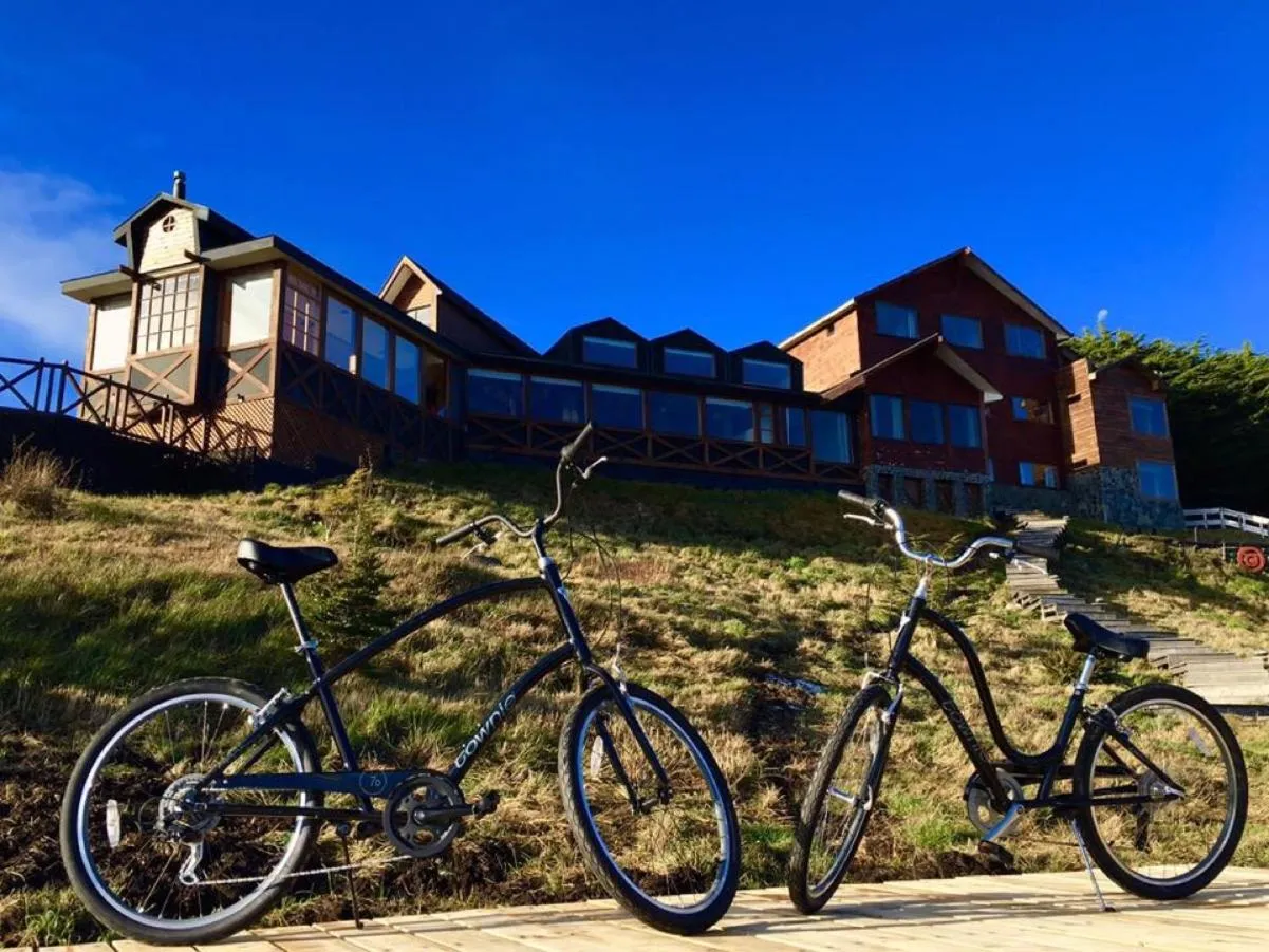 Cycling in Weskar Lodge Hotel