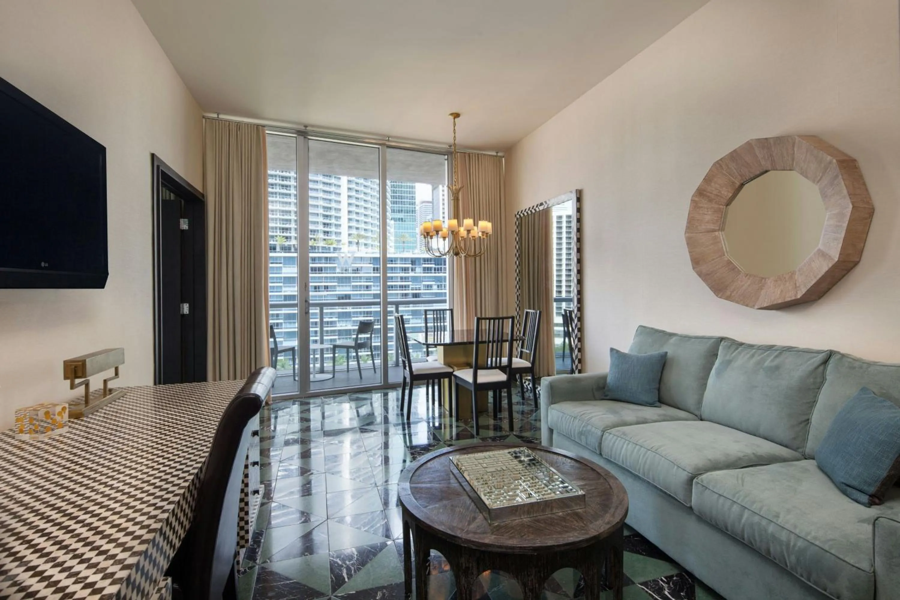 Photo of the whole room in W Miami