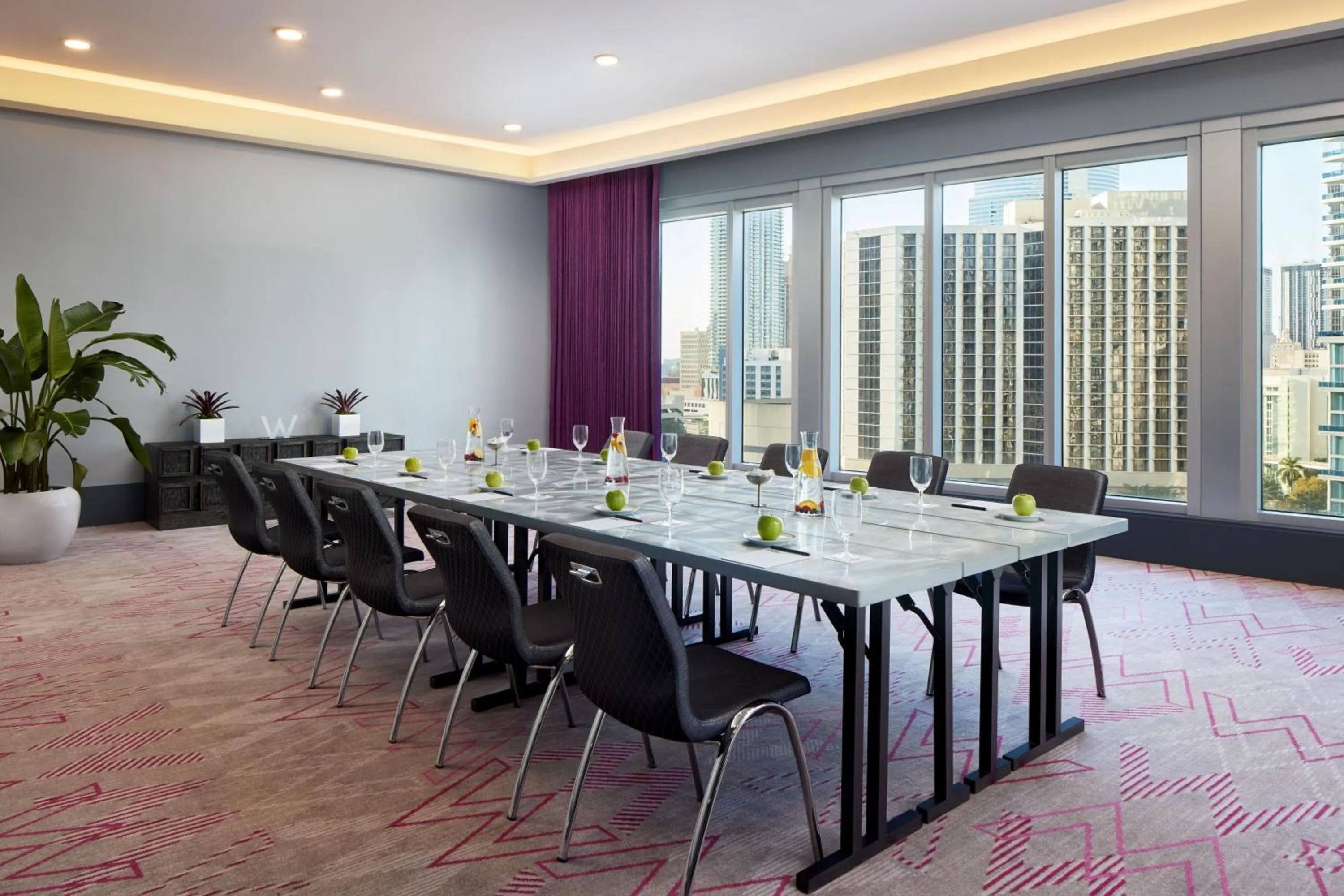 Meeting/conference room in W Miami