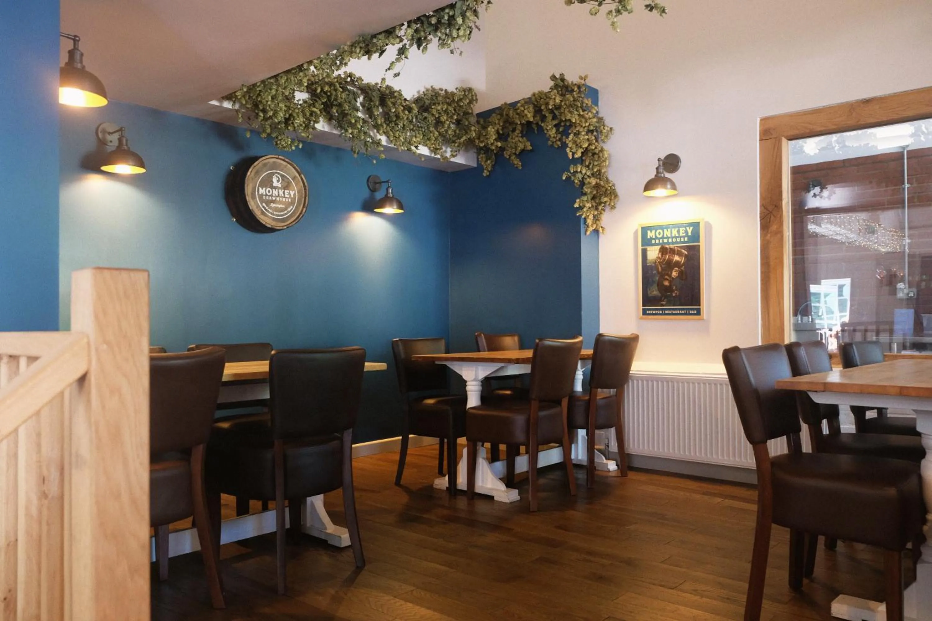 Restaurant/places to eat in Monkey Brewhouse