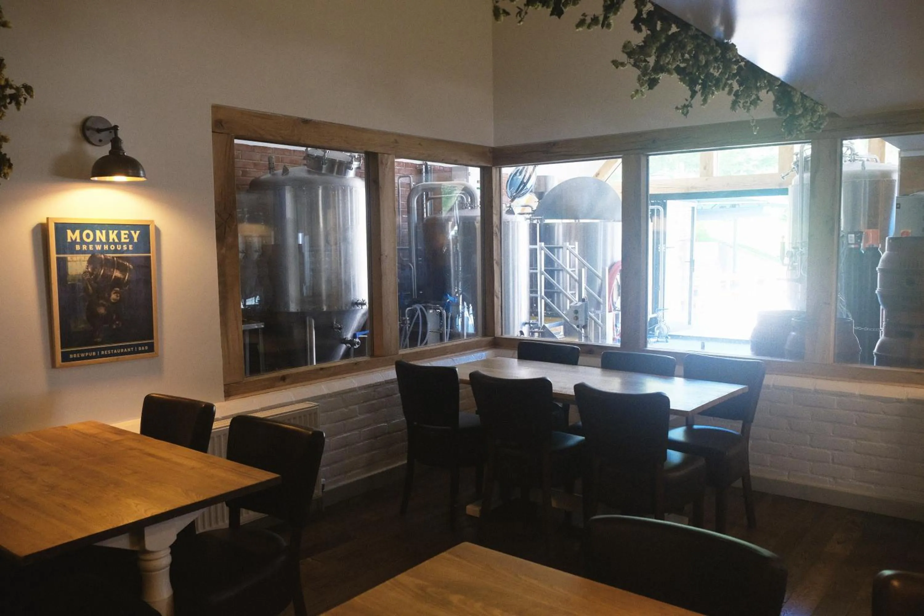 Restaurant/places to eat in Monkey Brewhouse