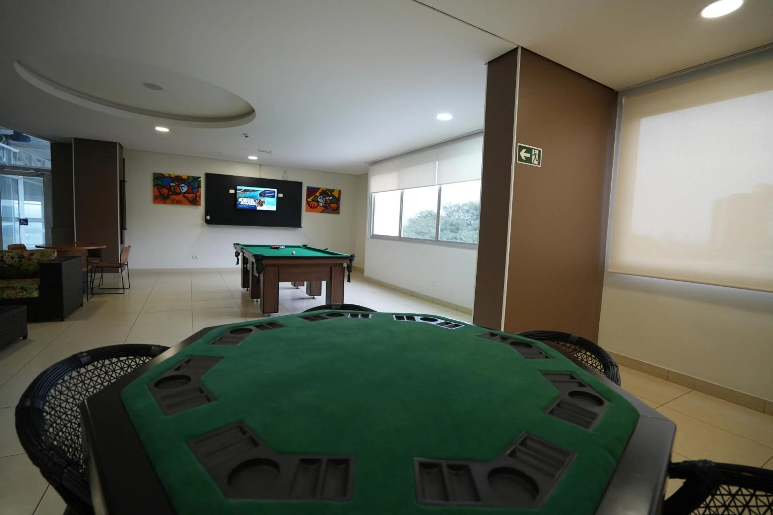 Game Room in Wyndham Golden Foz Suítes