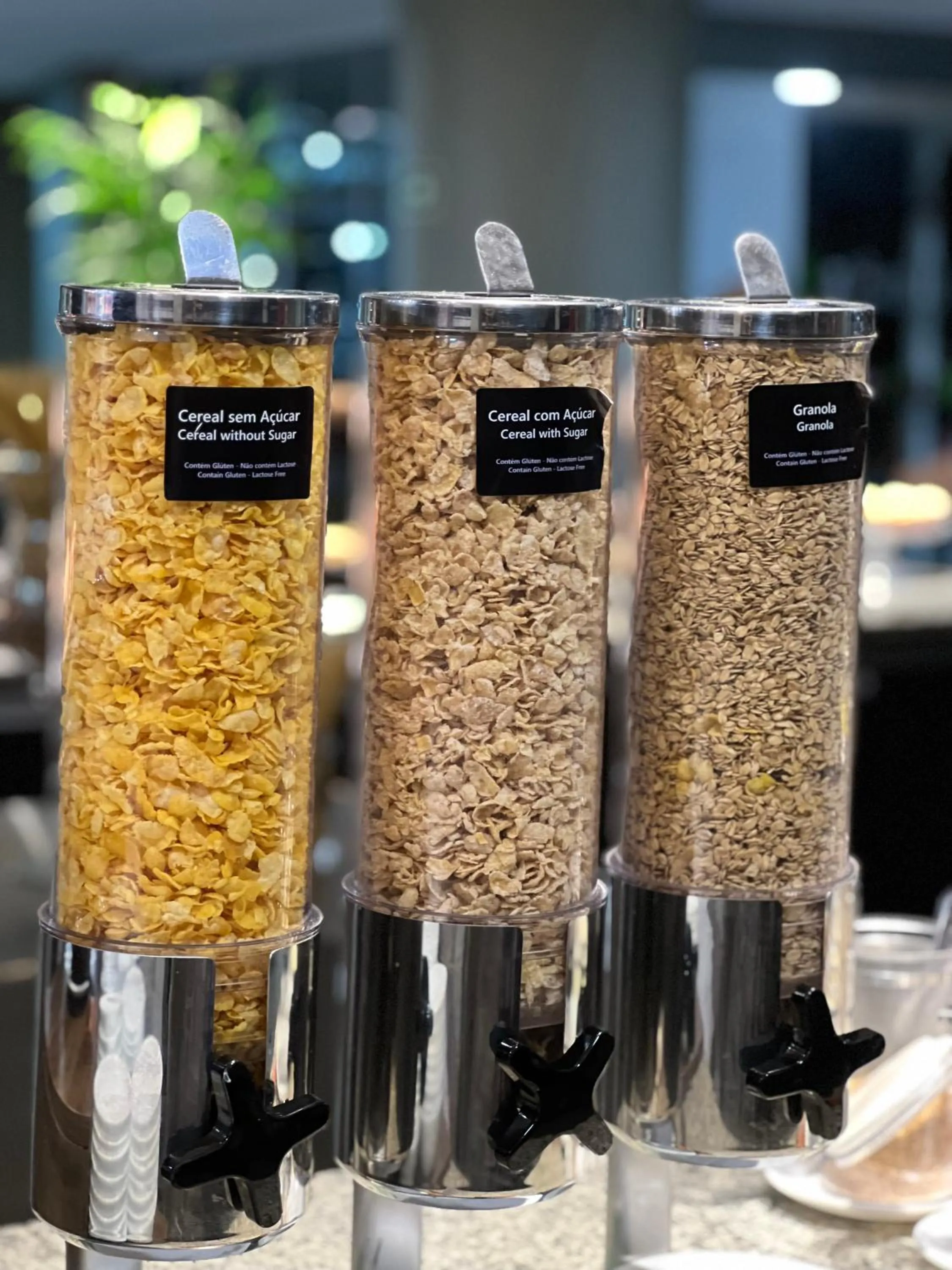 Breakfast in Wyndham Golden Foz Suítes