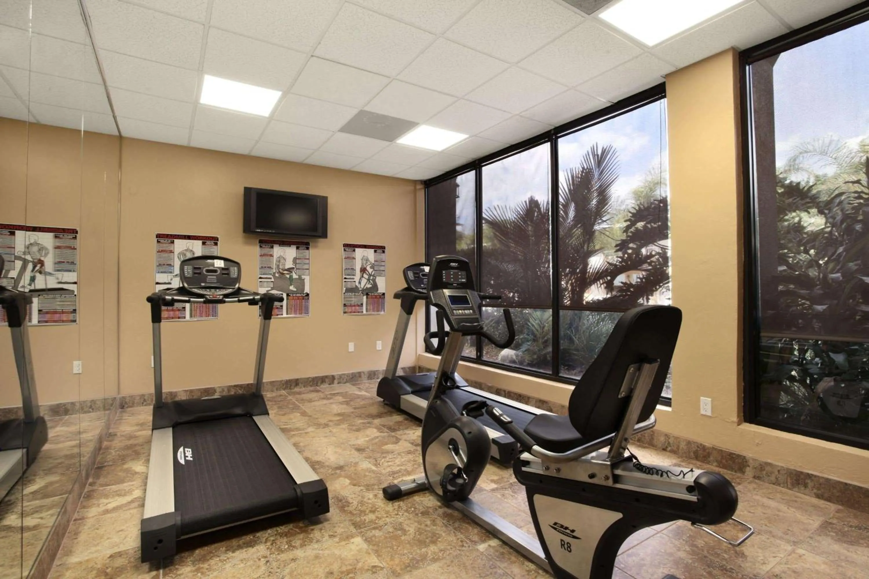 Fitness centre/facilities in Ramada by Wyndham Lake Placid