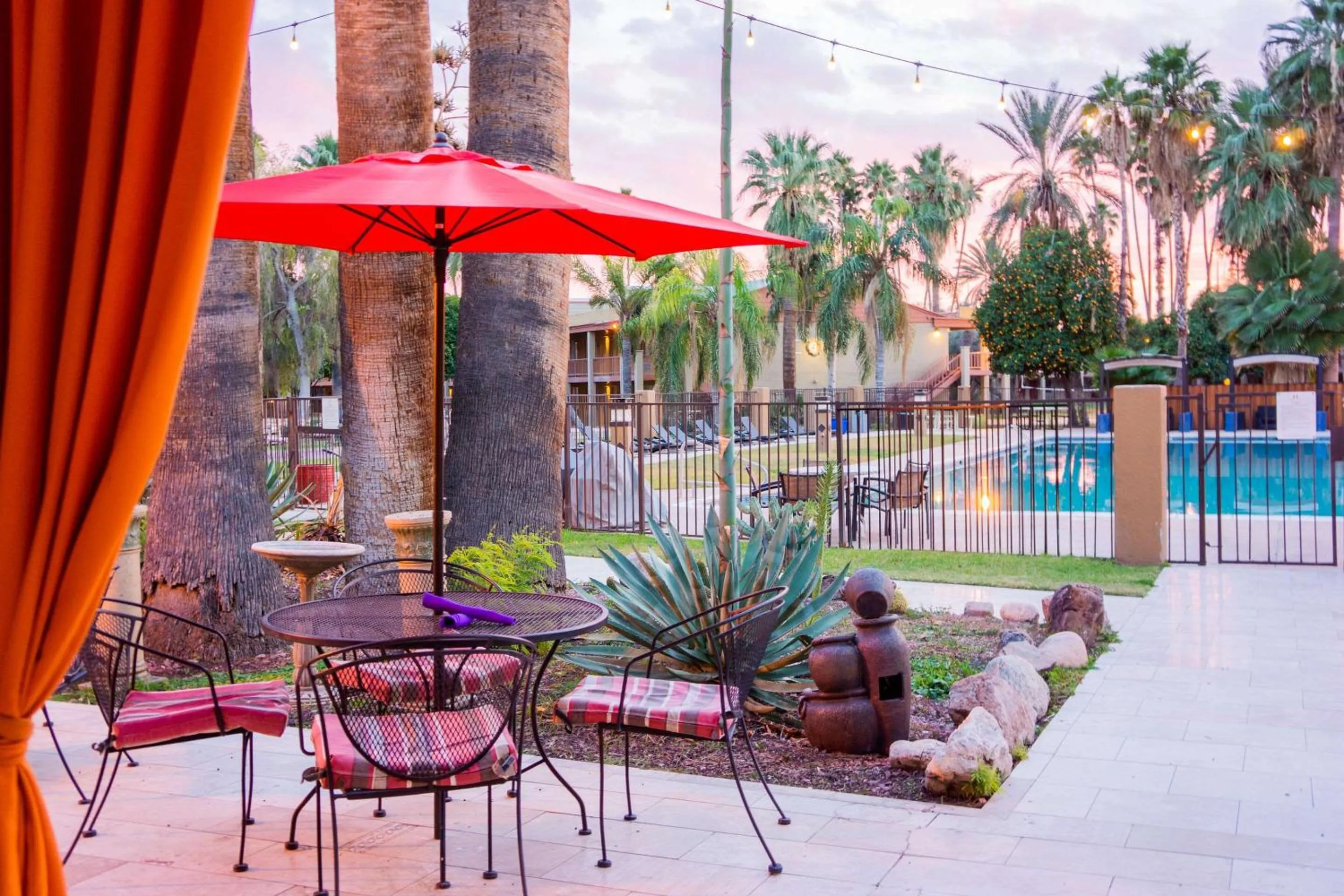 Swimming pool in Hotel Tucson City Center, an Ascend Hotel Collection Member