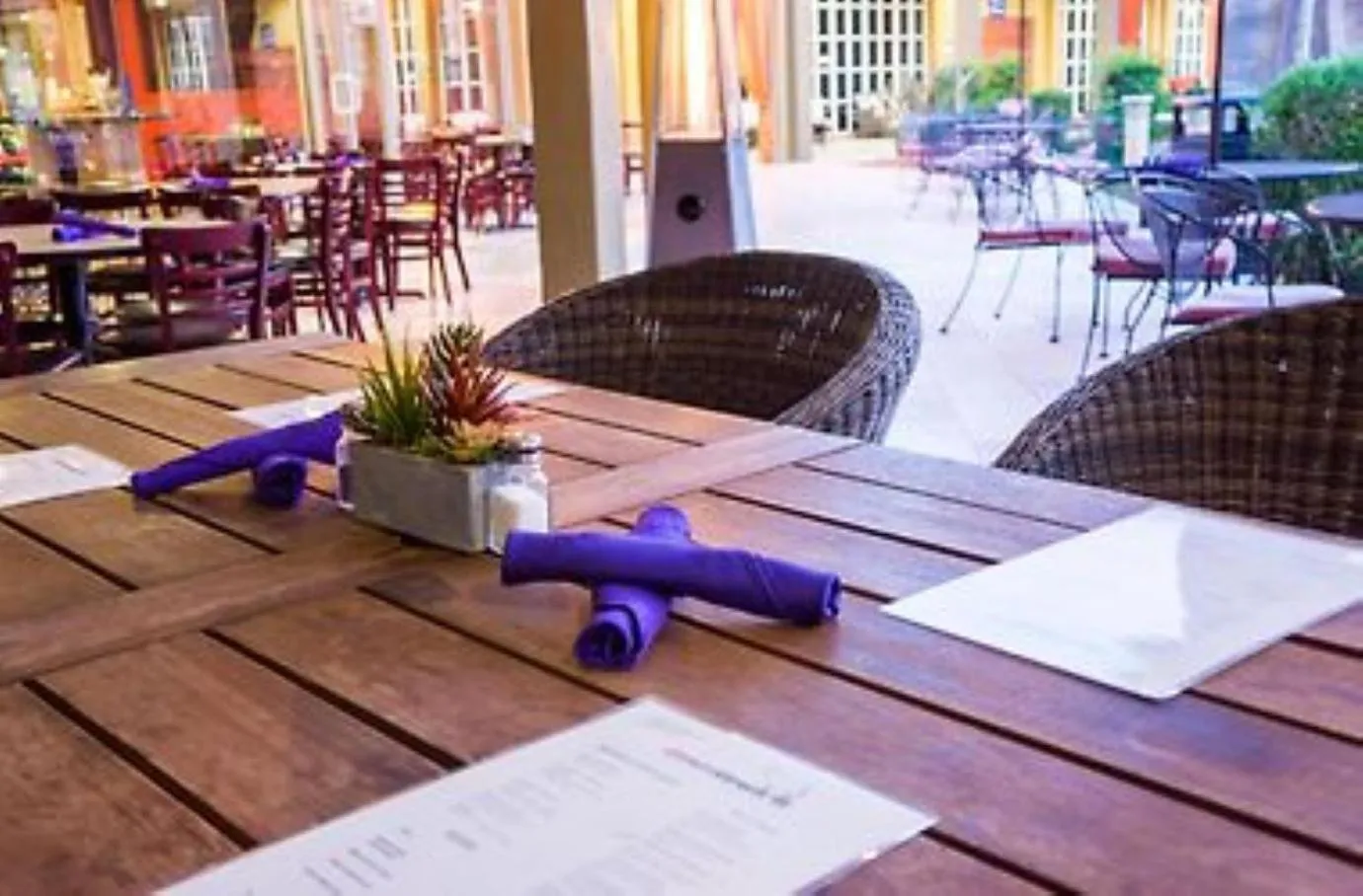 Restaurant/places to eat in Hotel Tucson City Center, an Ascend Hotel Collection Member