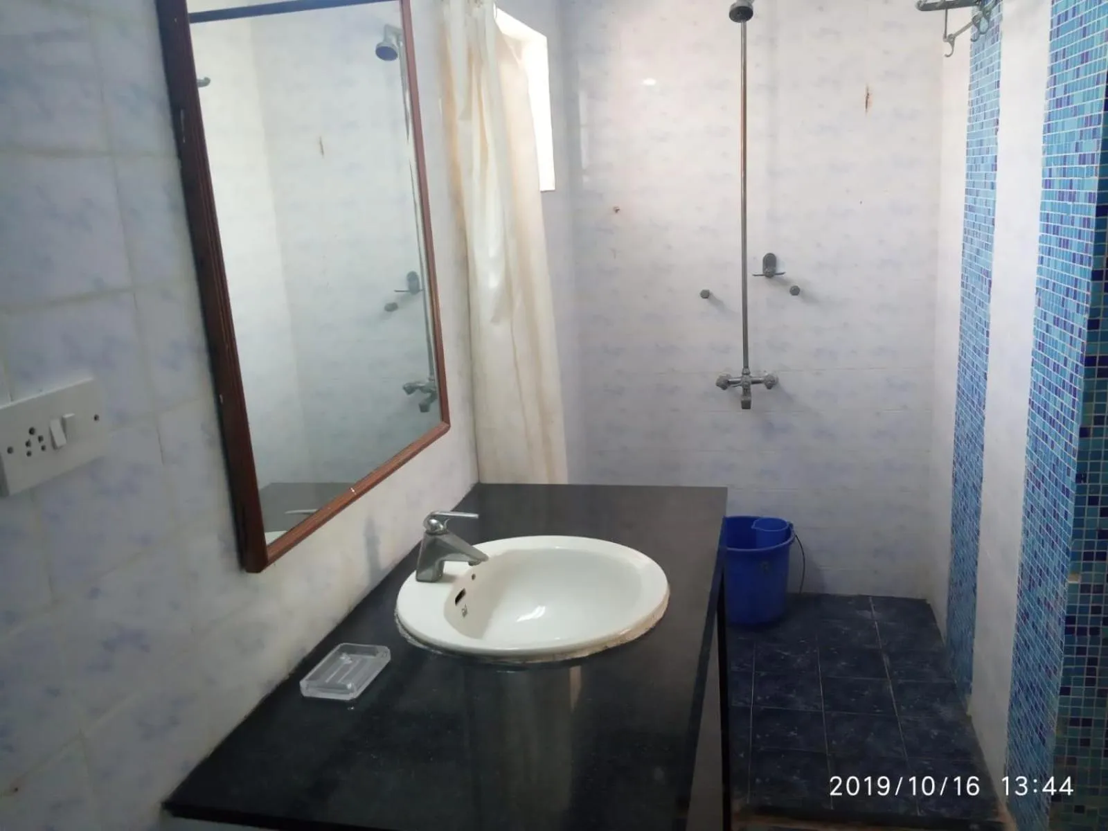 Shower in Baia Do Sol - Beach boutique