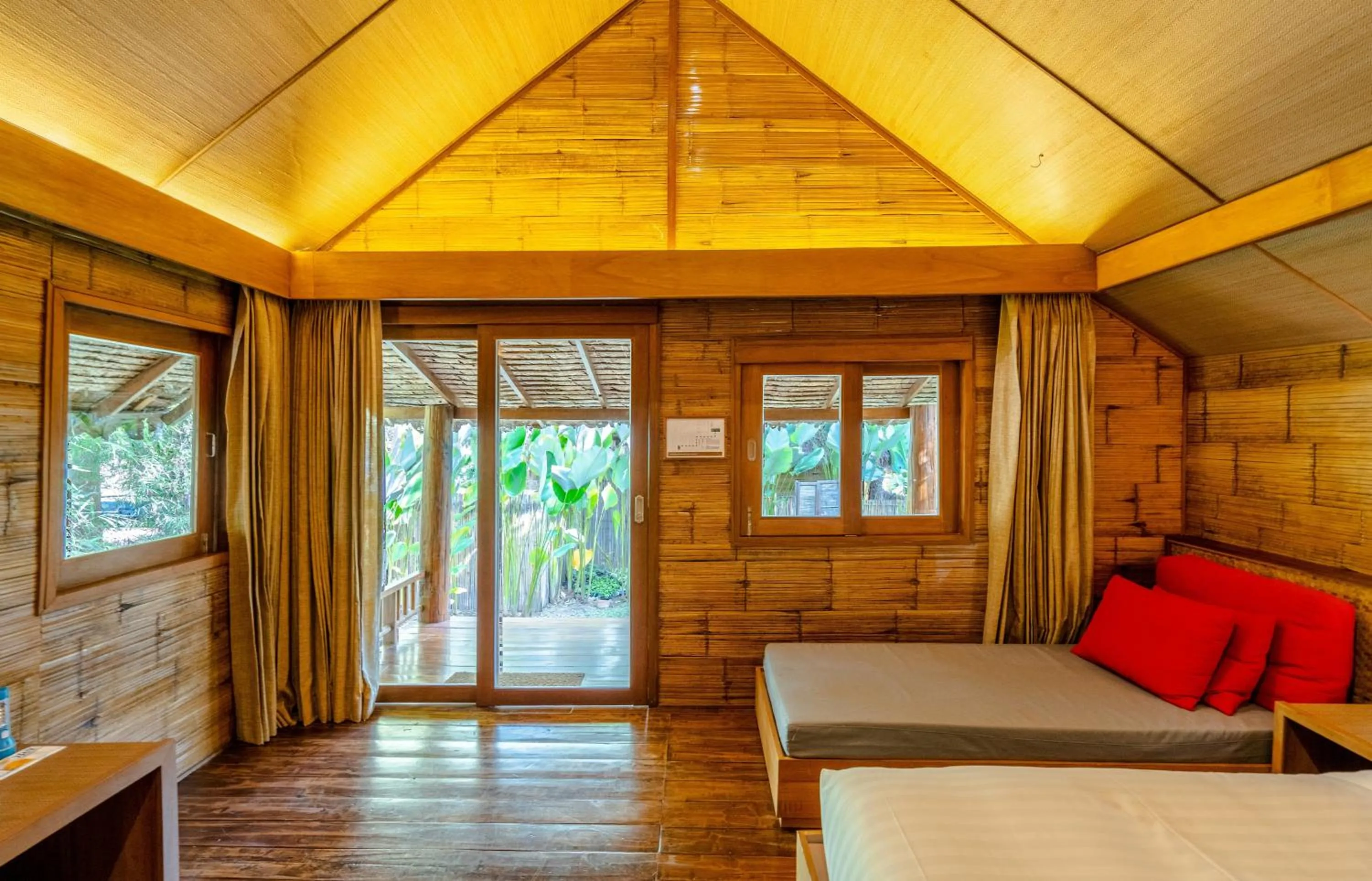 Bedroom, Bed in Pai Village Boutique Resort