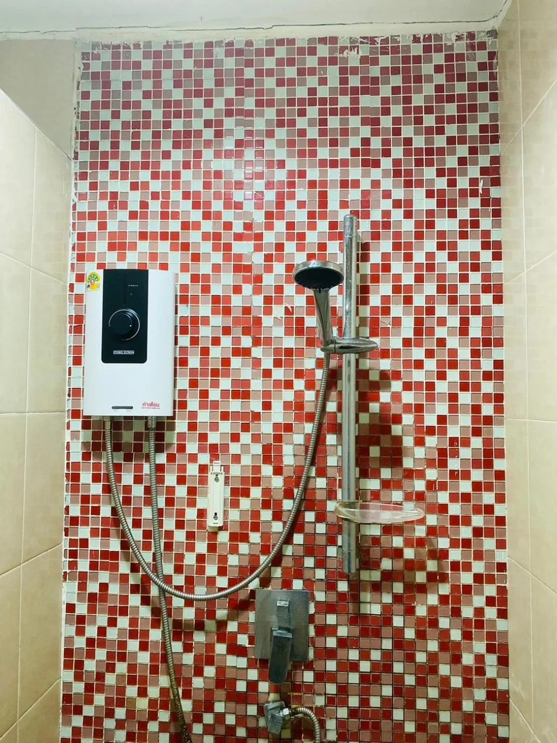 Shower in Bella Vista Beach Resort Koh Lipe